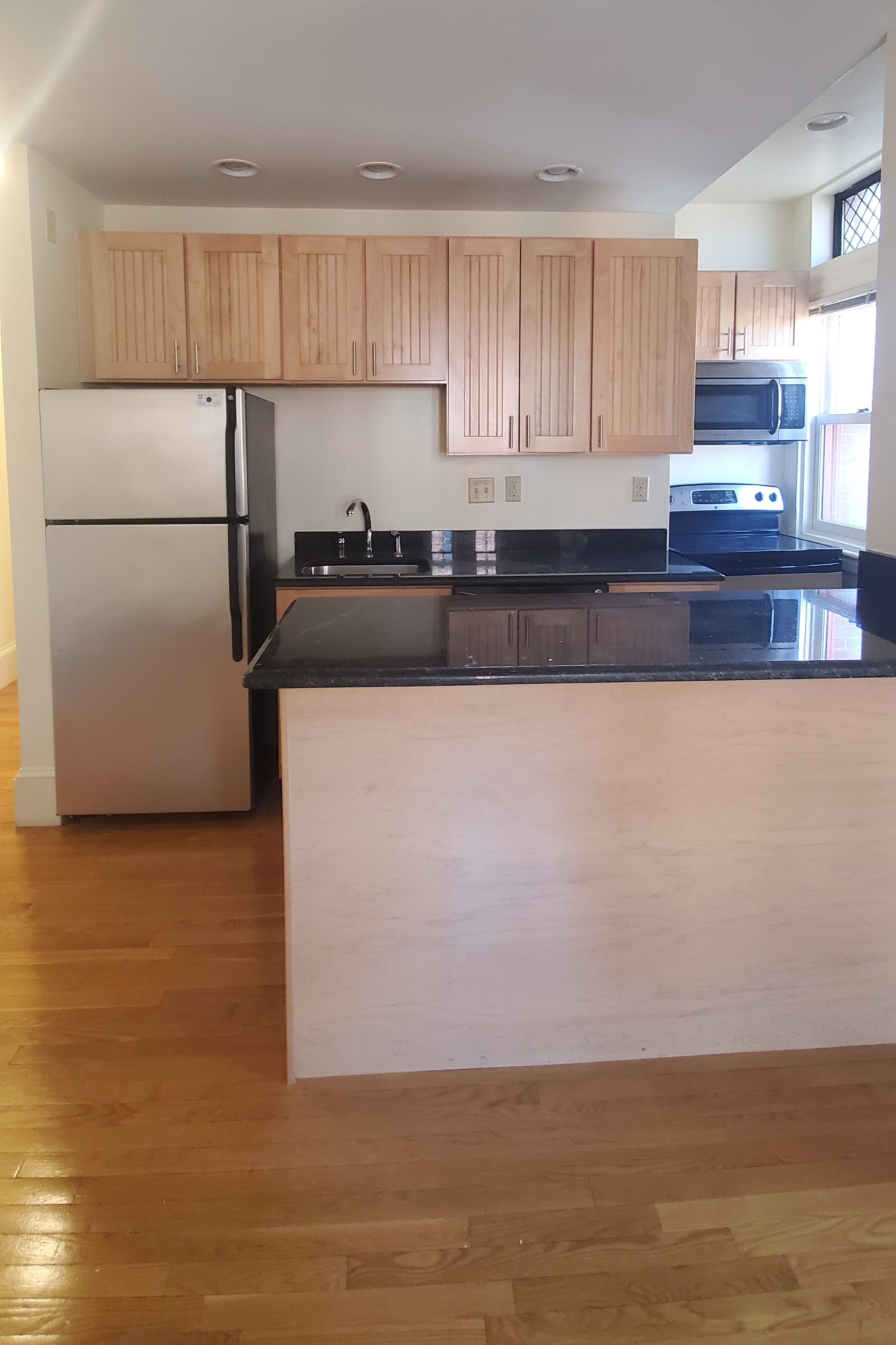 195 Commonwealth Ave, Back Bay