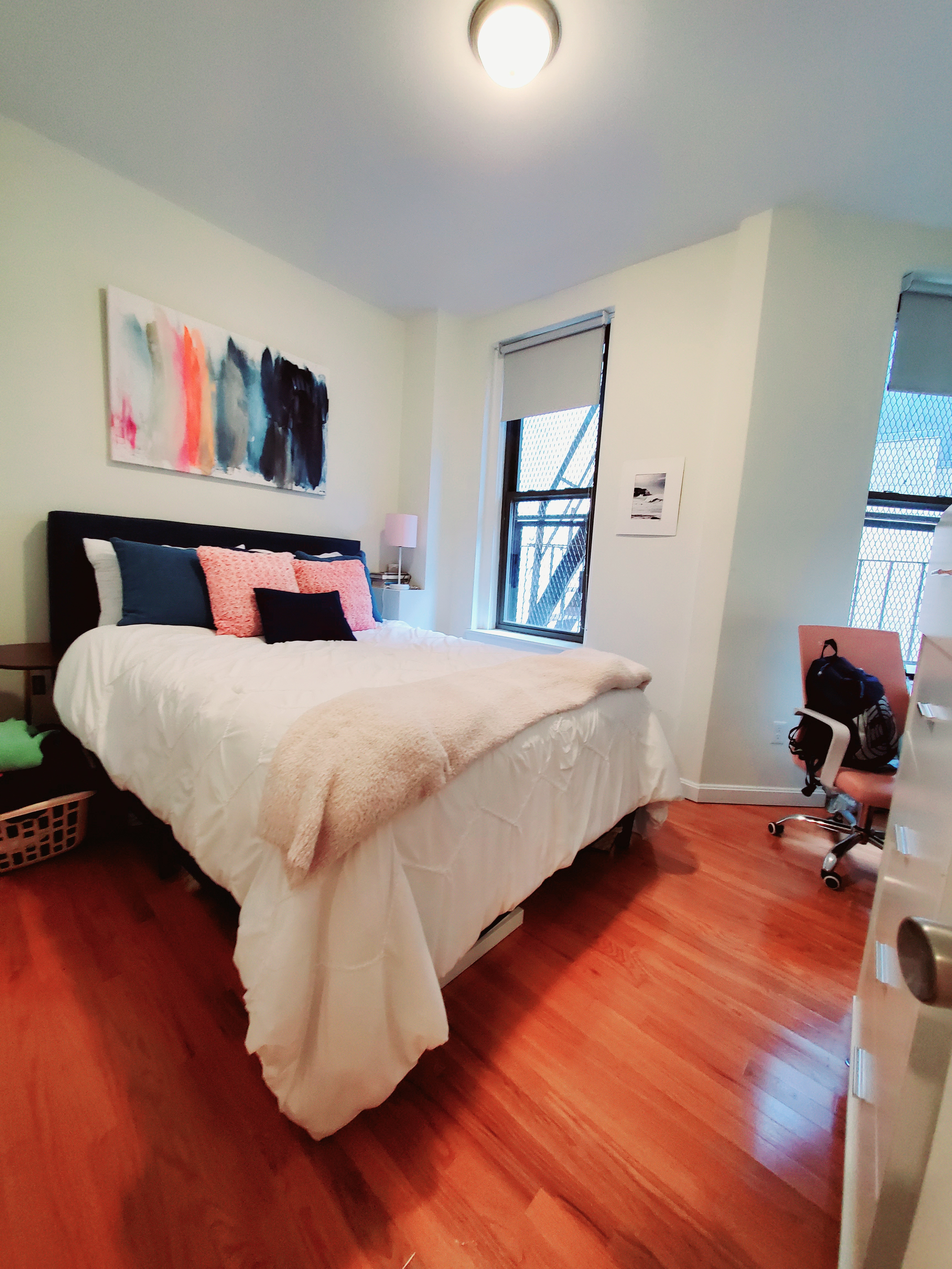 242 Newbury St, Back Bay