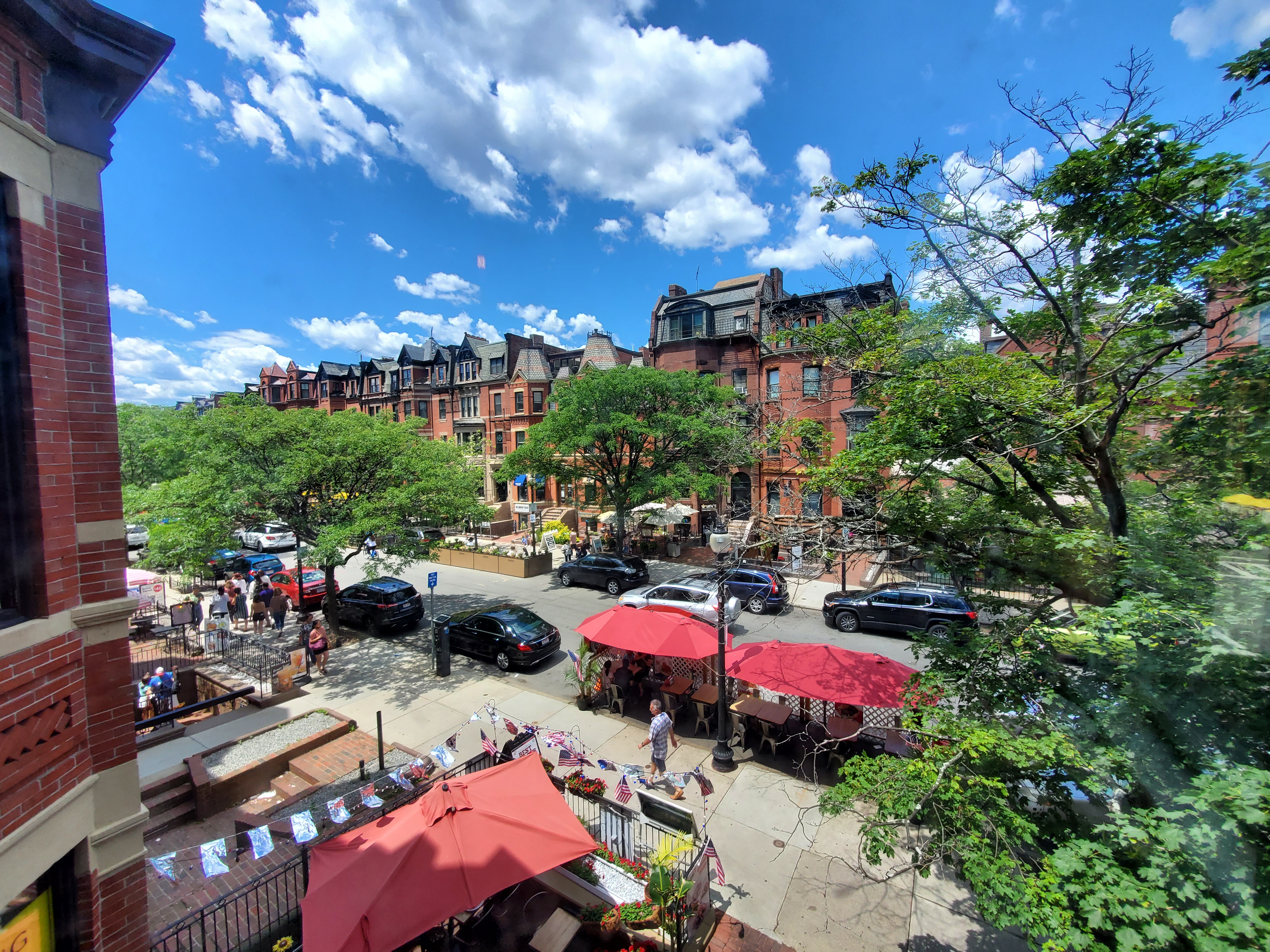 242 Newbury St, Back Bay