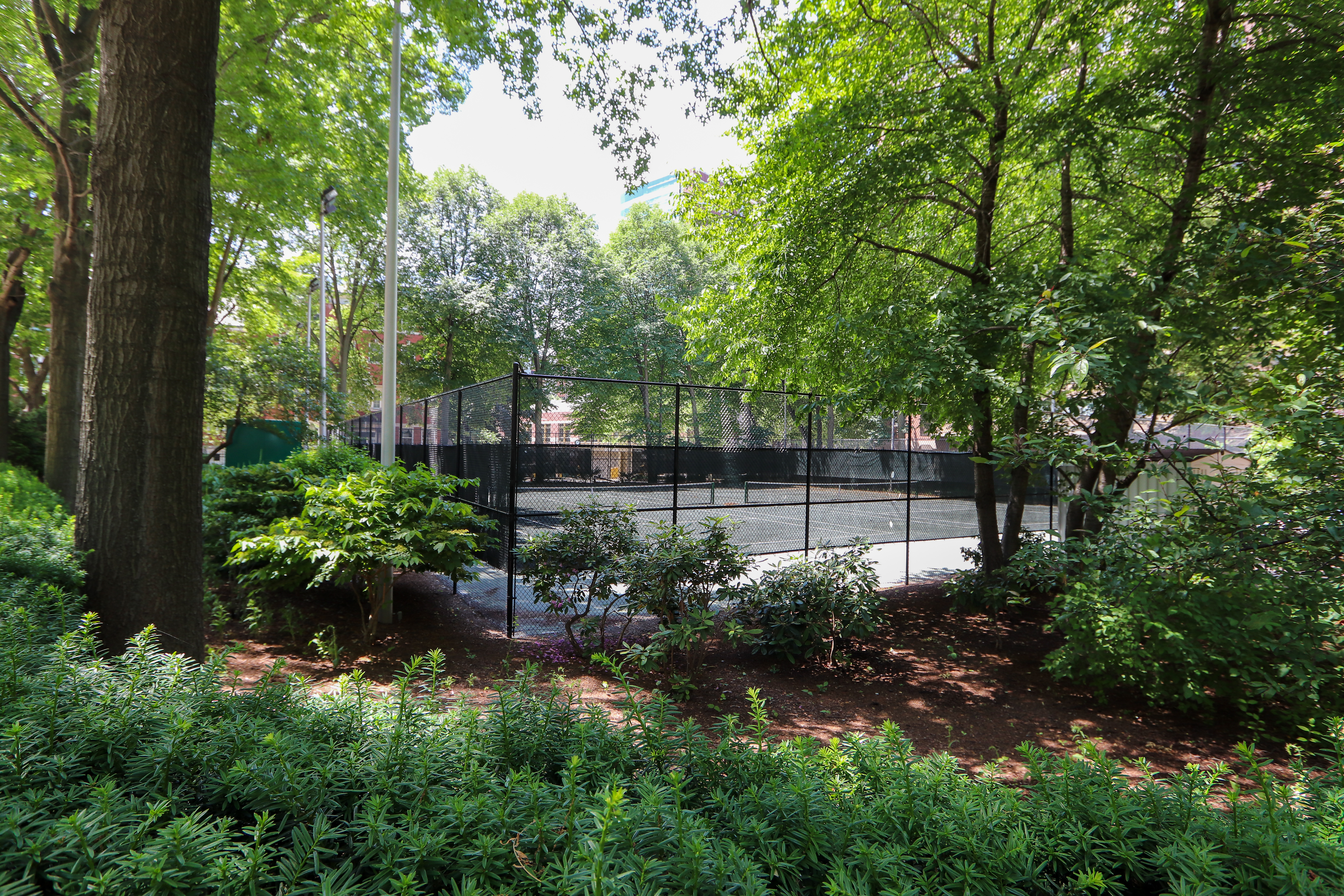 9 Hawthorne Pl, West End