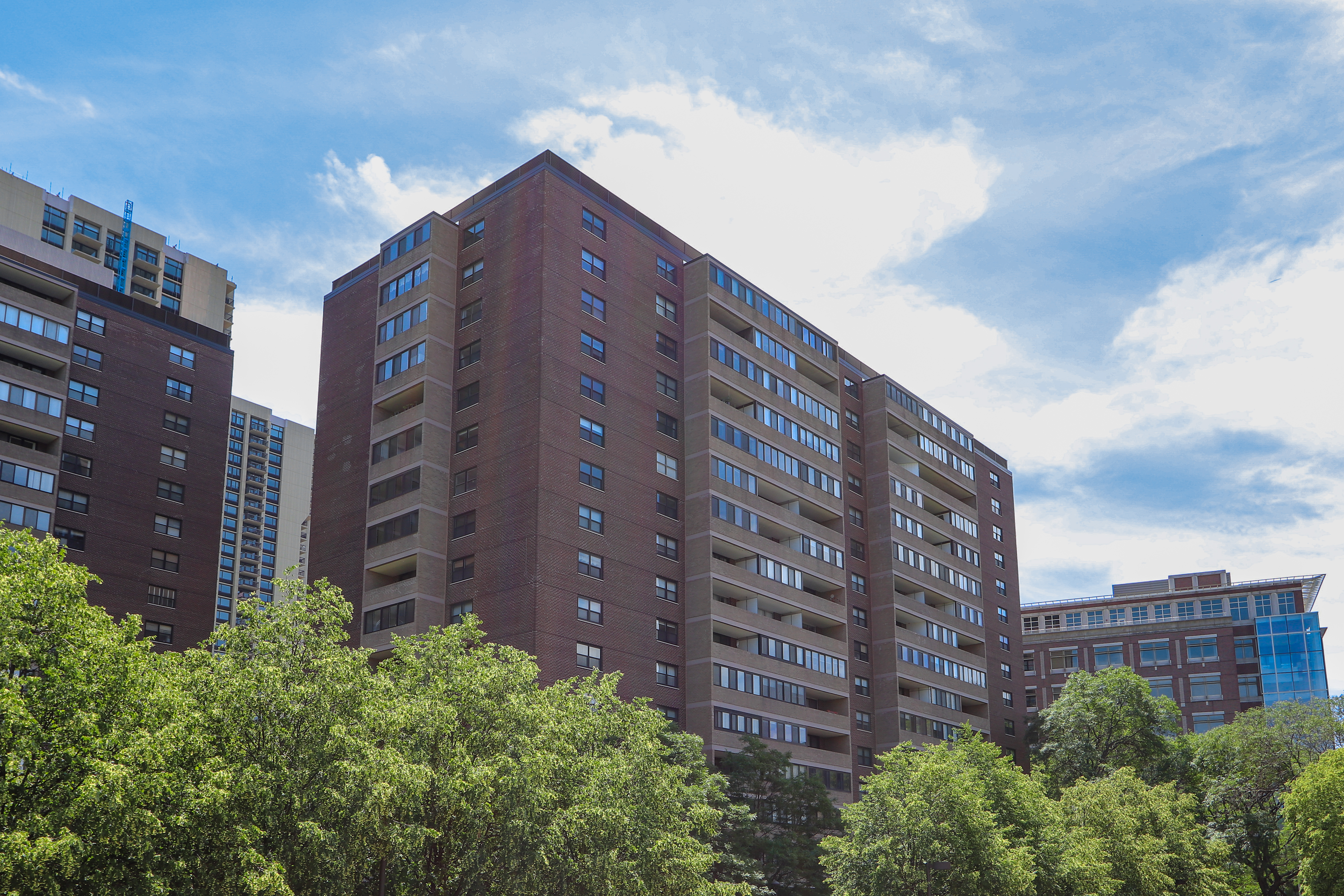 9 Hawthorne Pl, West End