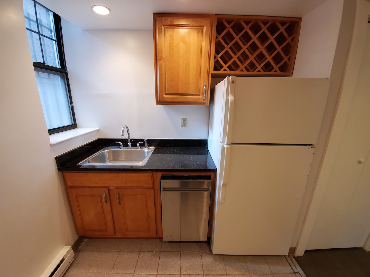 102 Queensberry St, Fenway