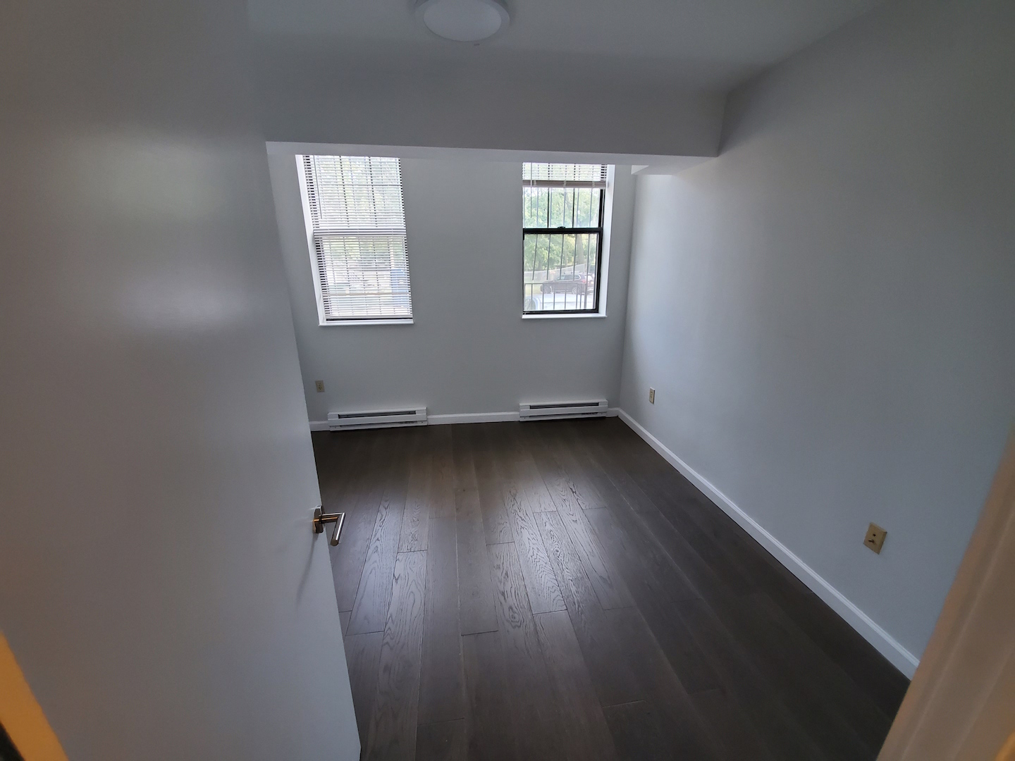 102 Queensberry St, Fenway