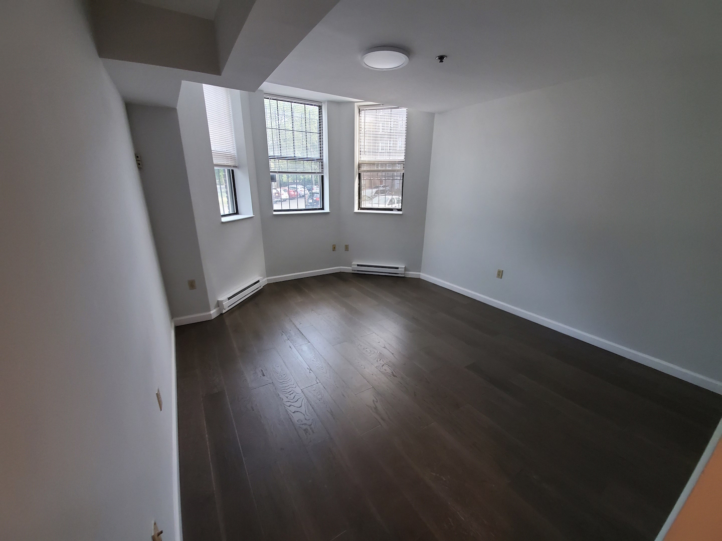 102 Queensberry St, Fenway