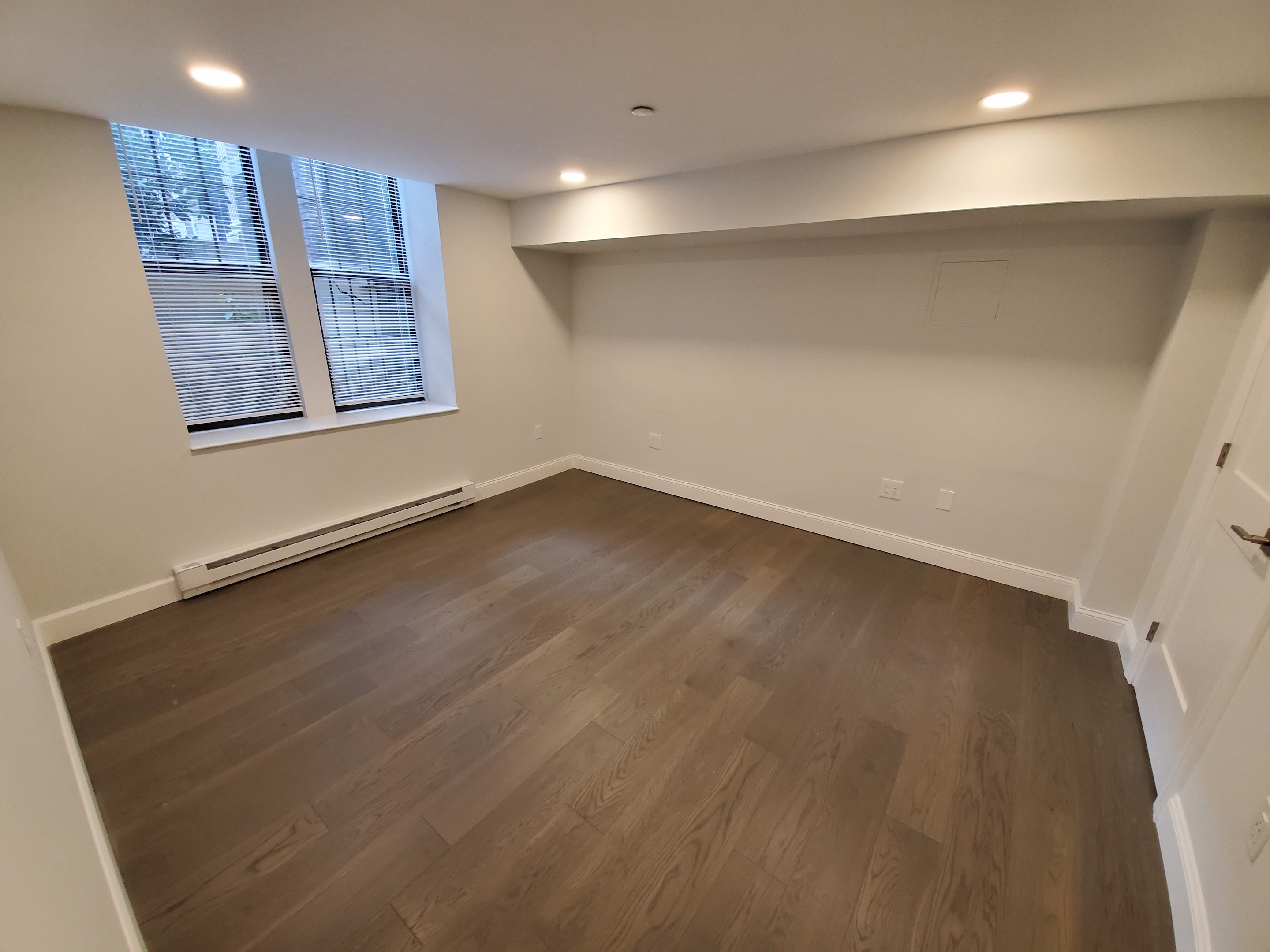 105 Queensberry St, Fenway