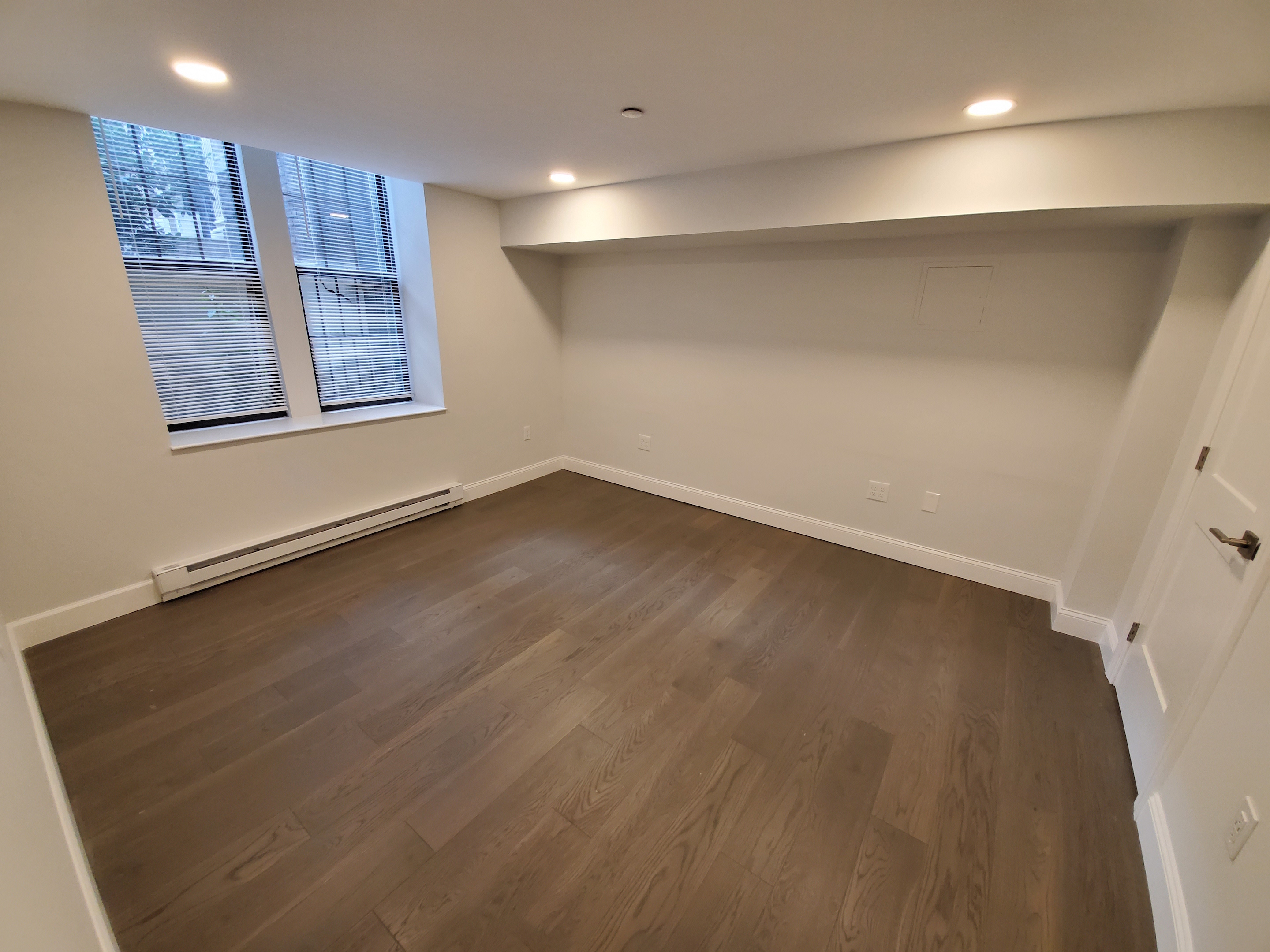 105 Queensberry St, Fenway