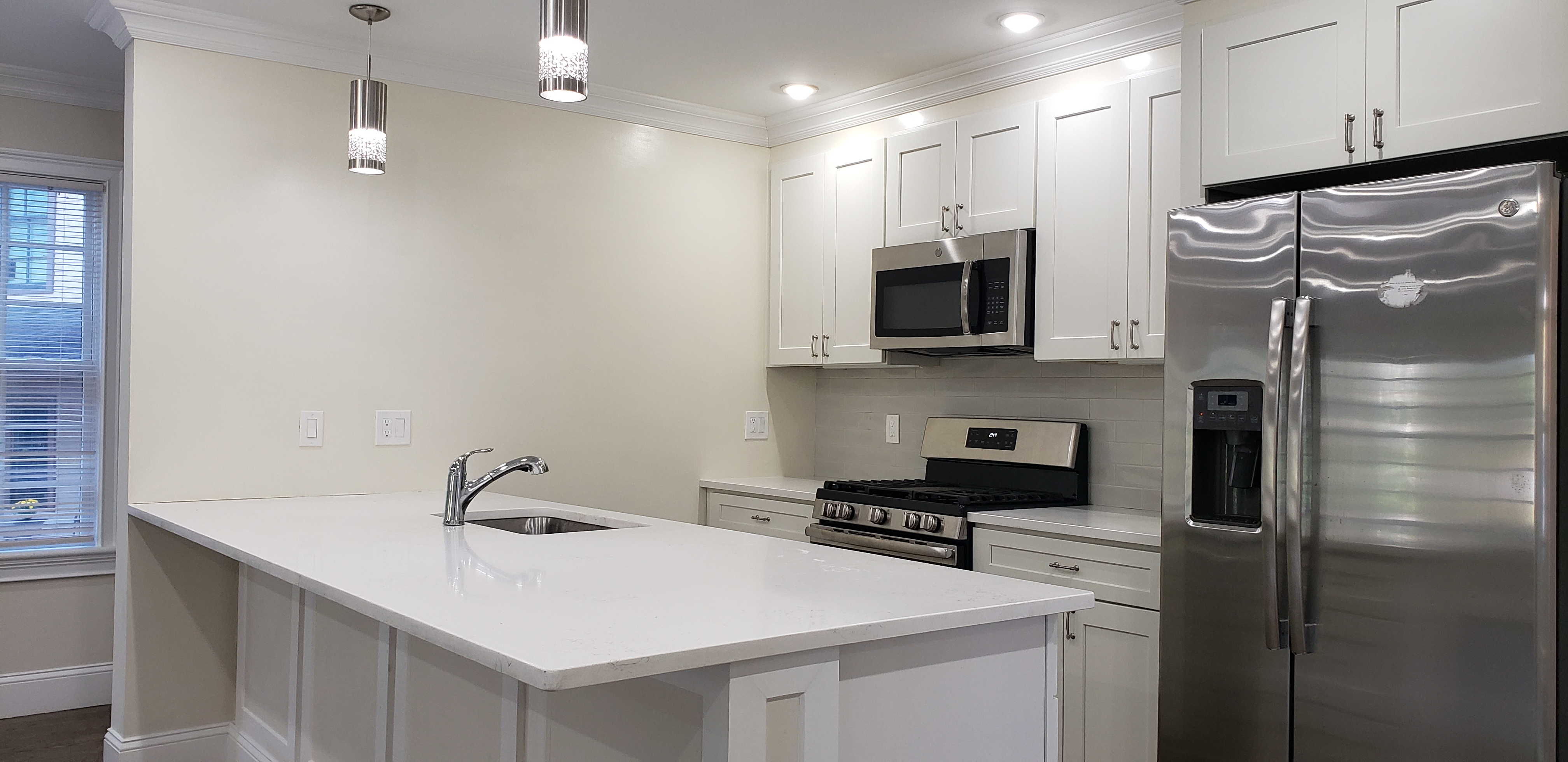 56 Cedar St, Roxbury