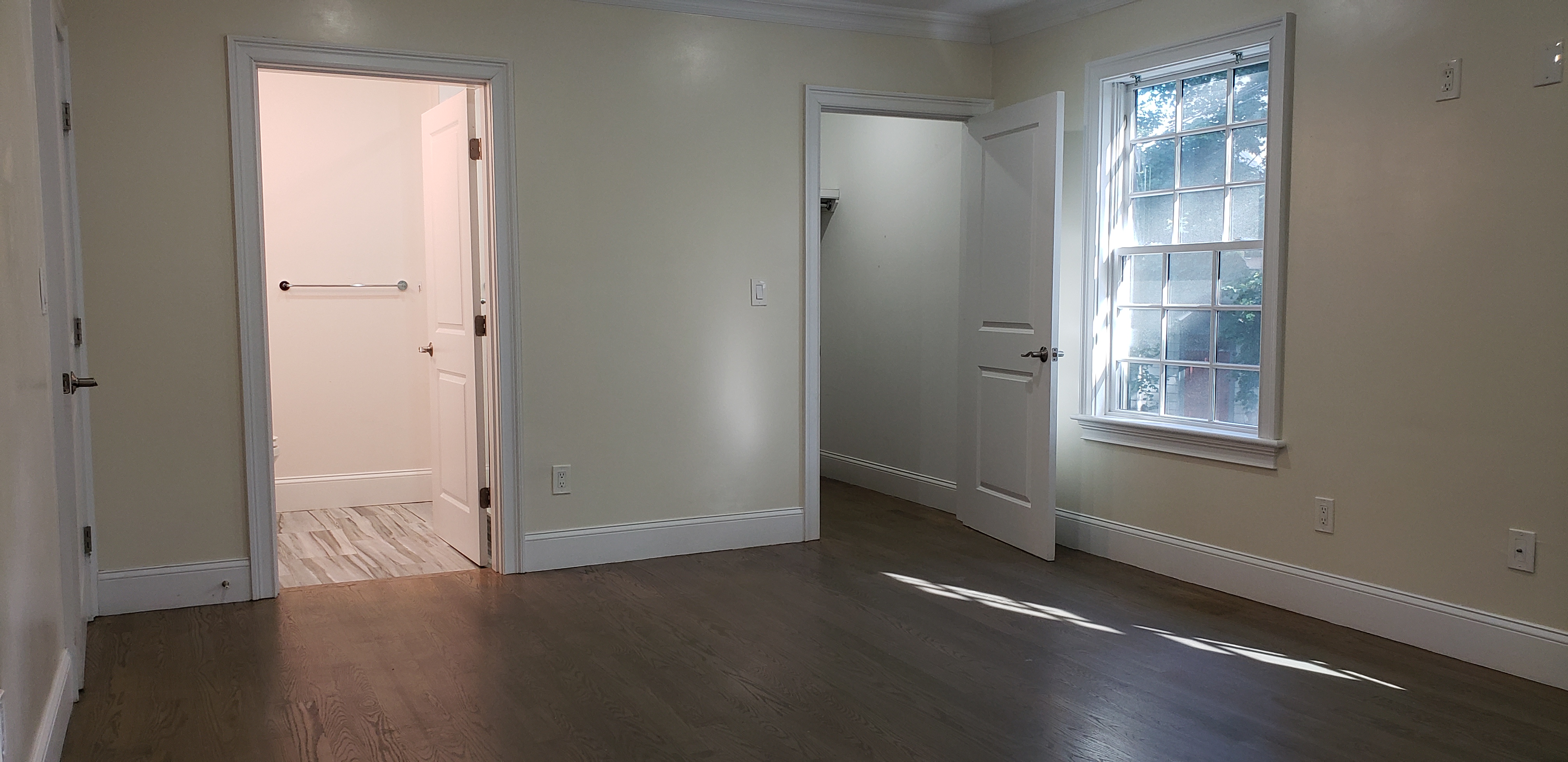 56 Cedar St, Roxbury