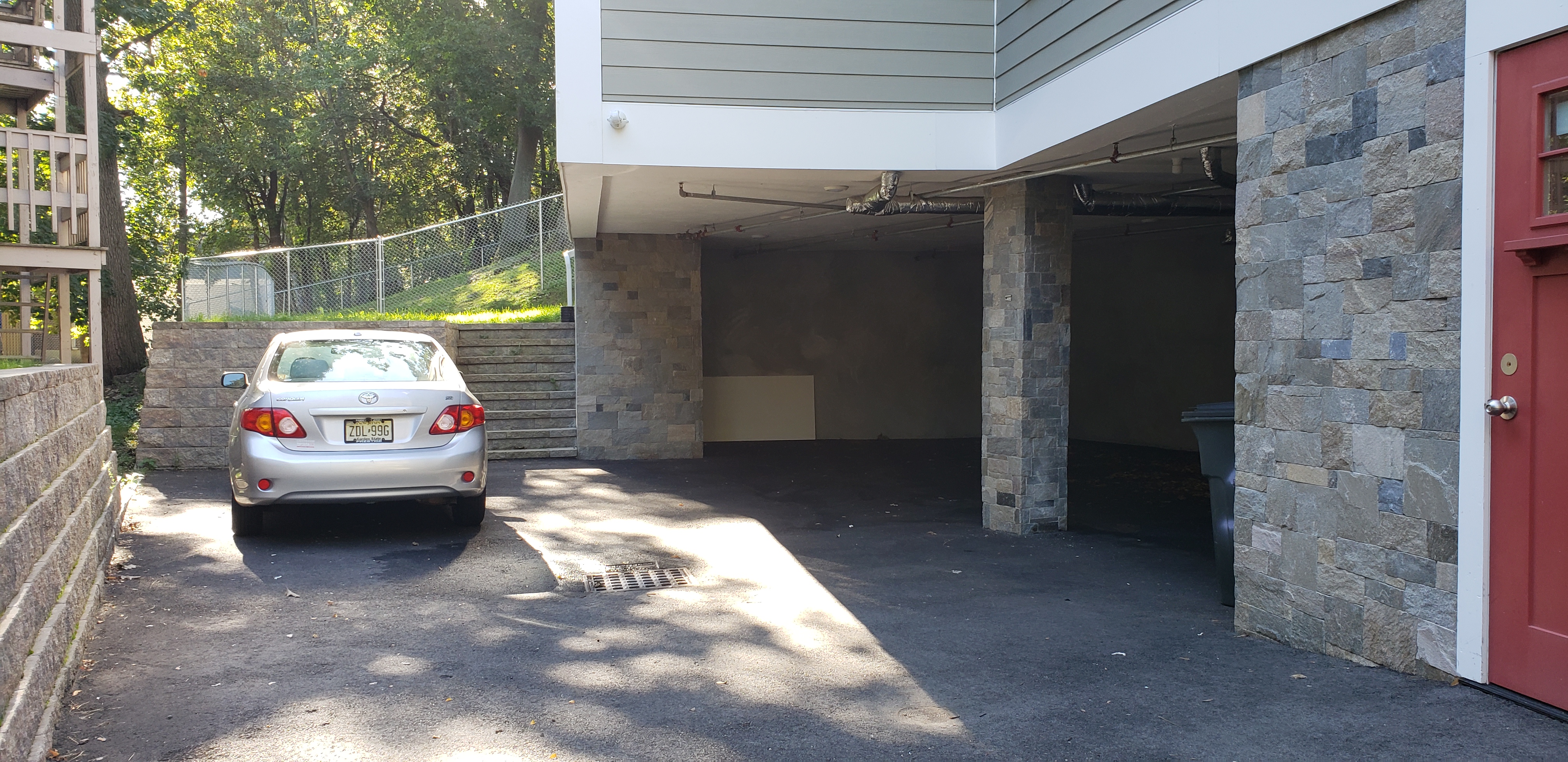 56 Cedar St, Roxbury