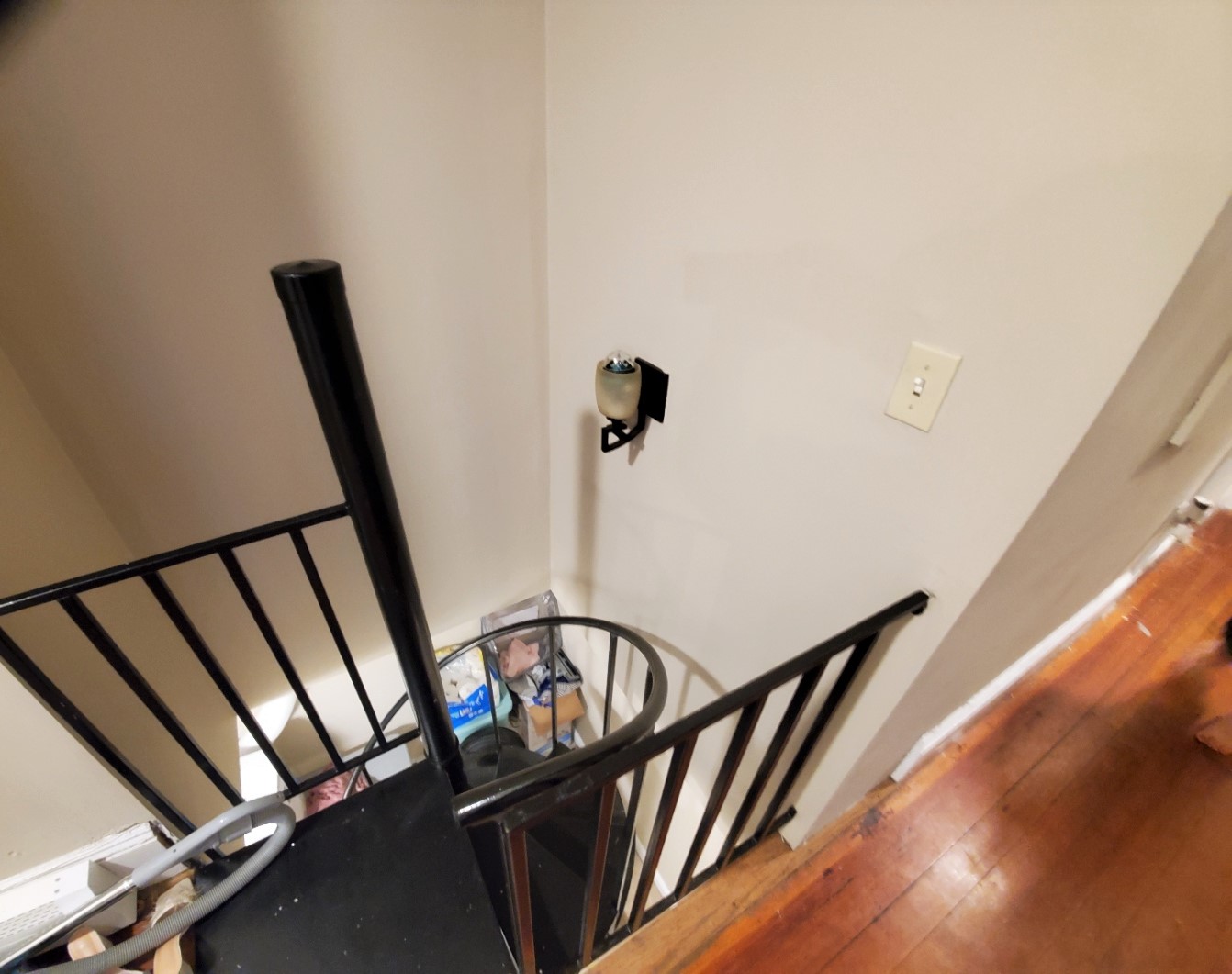 8 Sunset St, Mission Hill