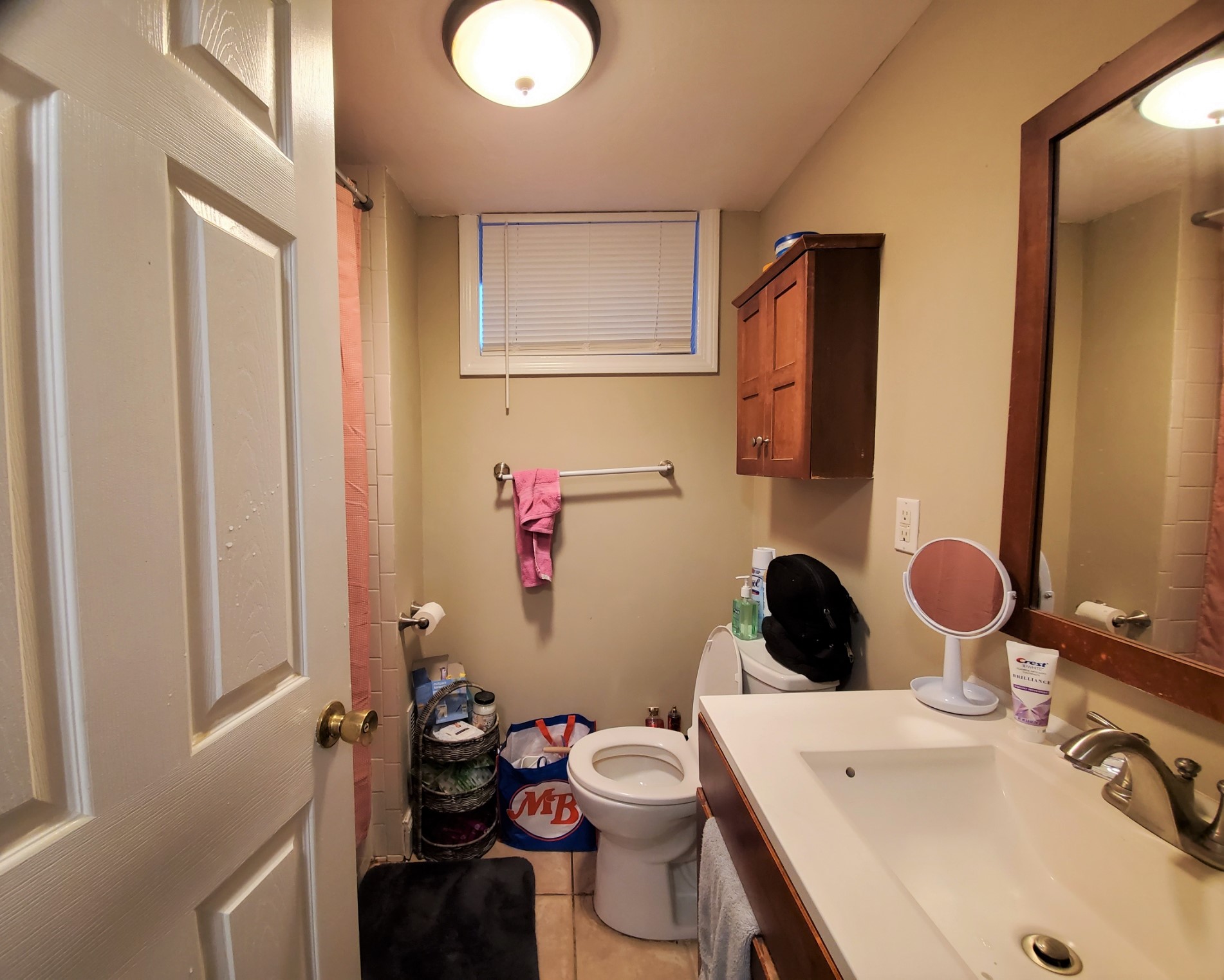 8 Sunset St, Mission Hill