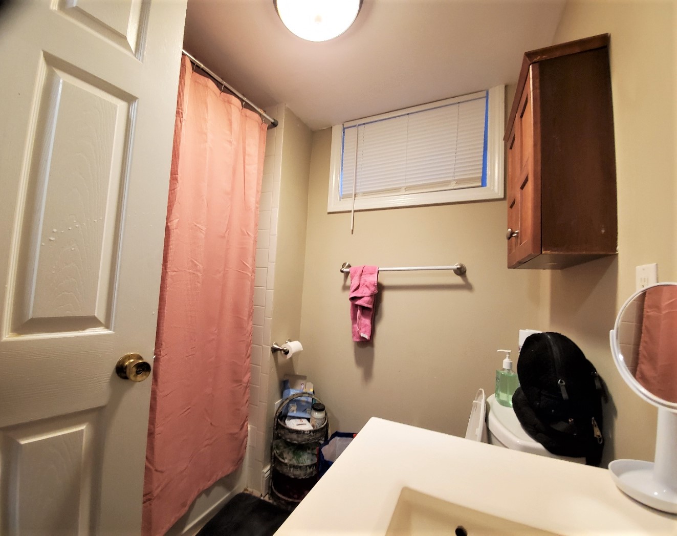 8 Sunset St, Mission Hill