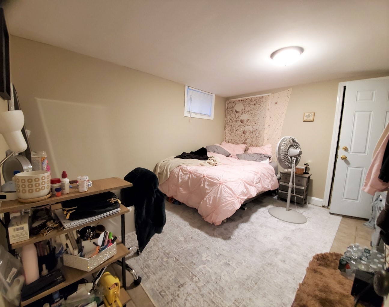 8 Sunset St, Mission Hill