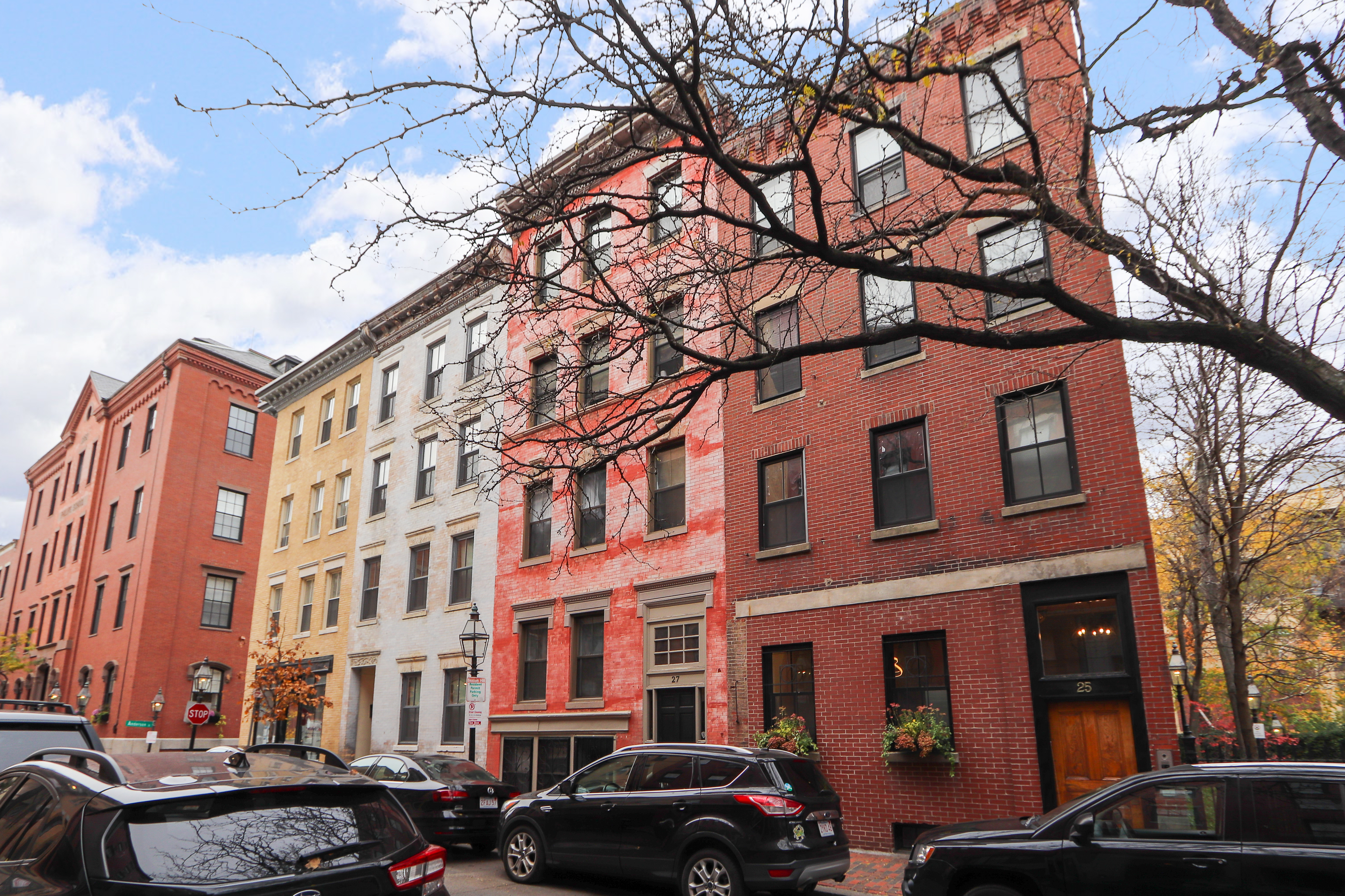 27 Phillips St, Beacon Hill