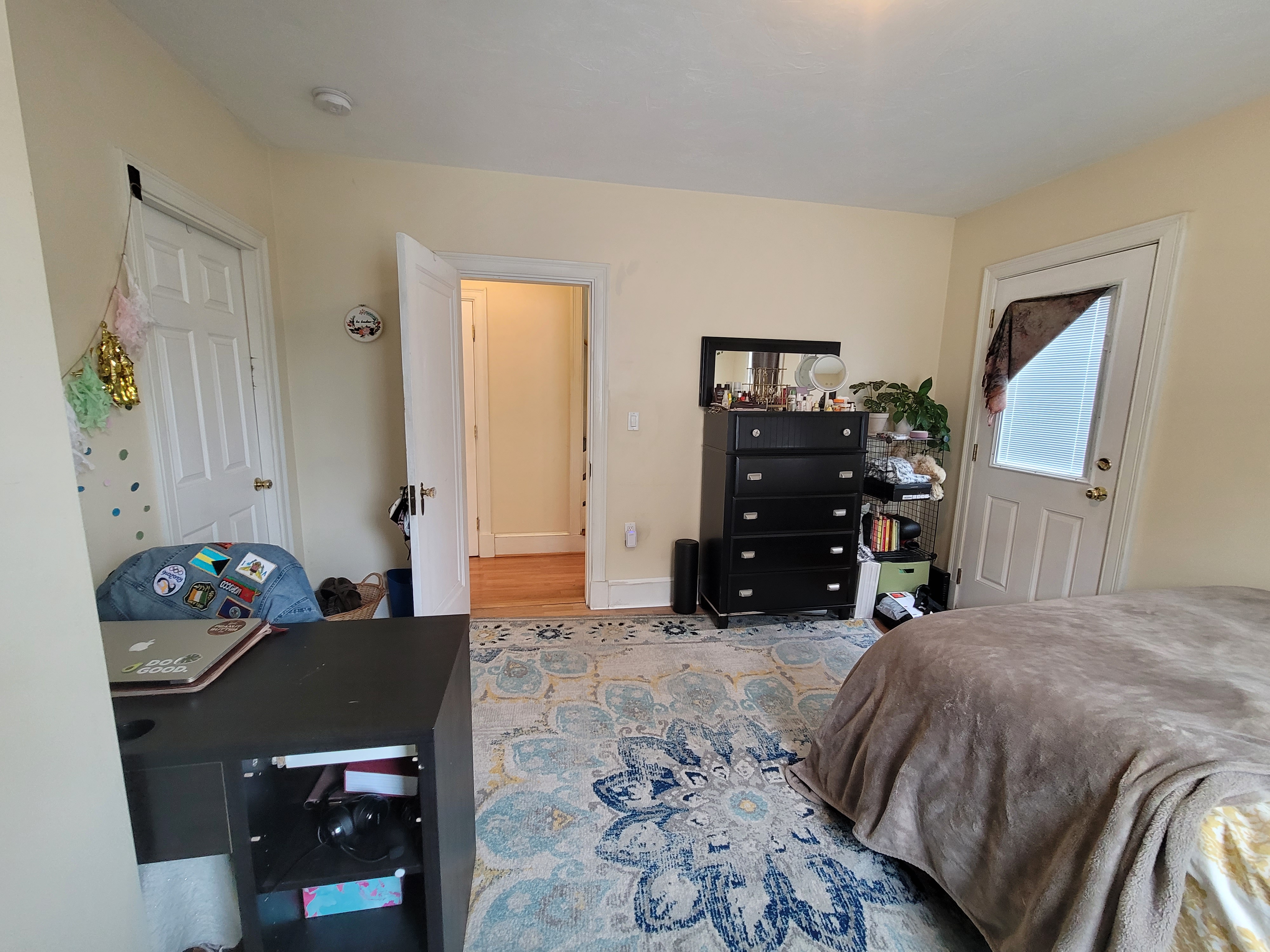 9 Wilson Ave, Ball Square