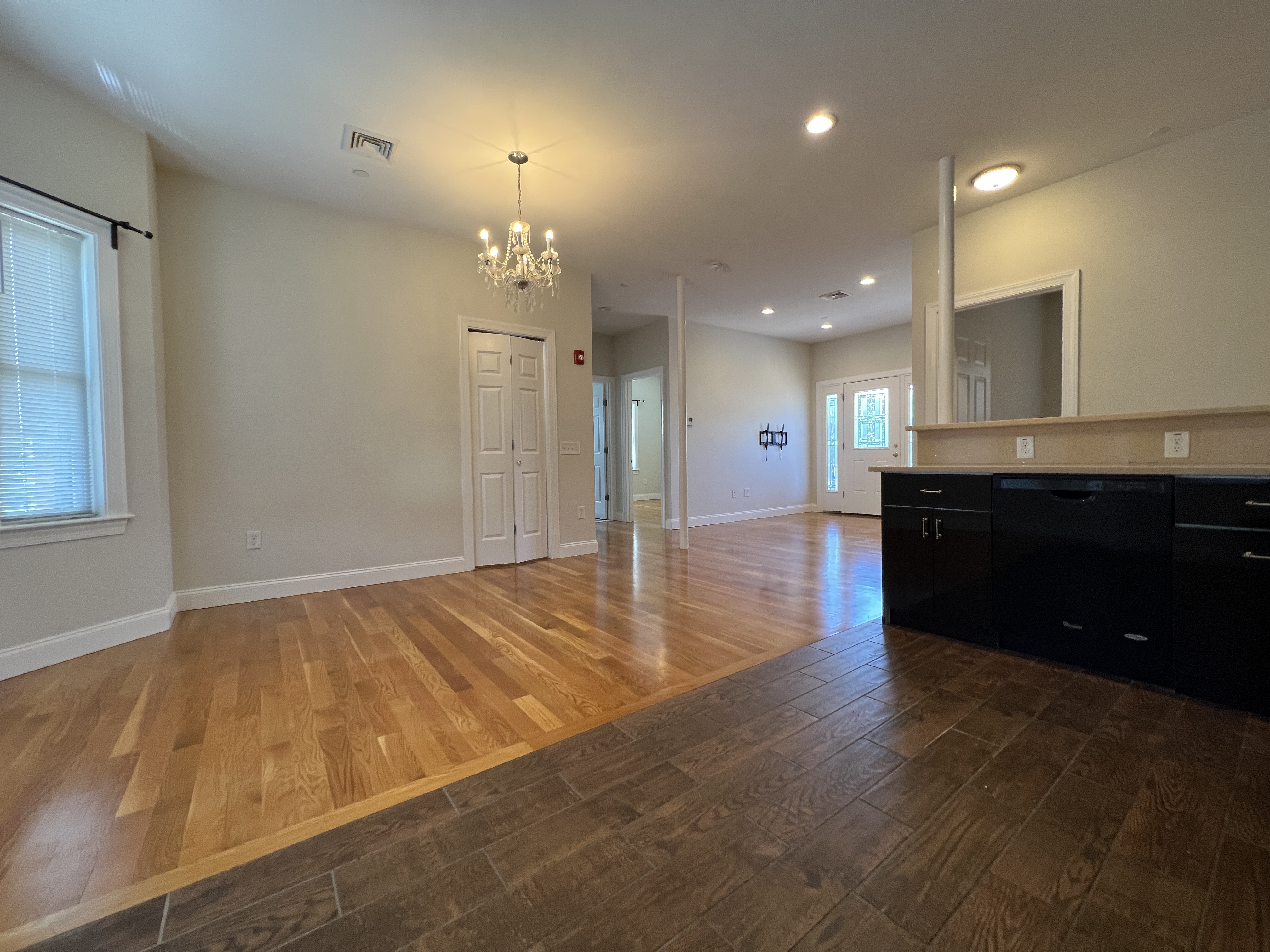 77 Newbury Ave, Quincy