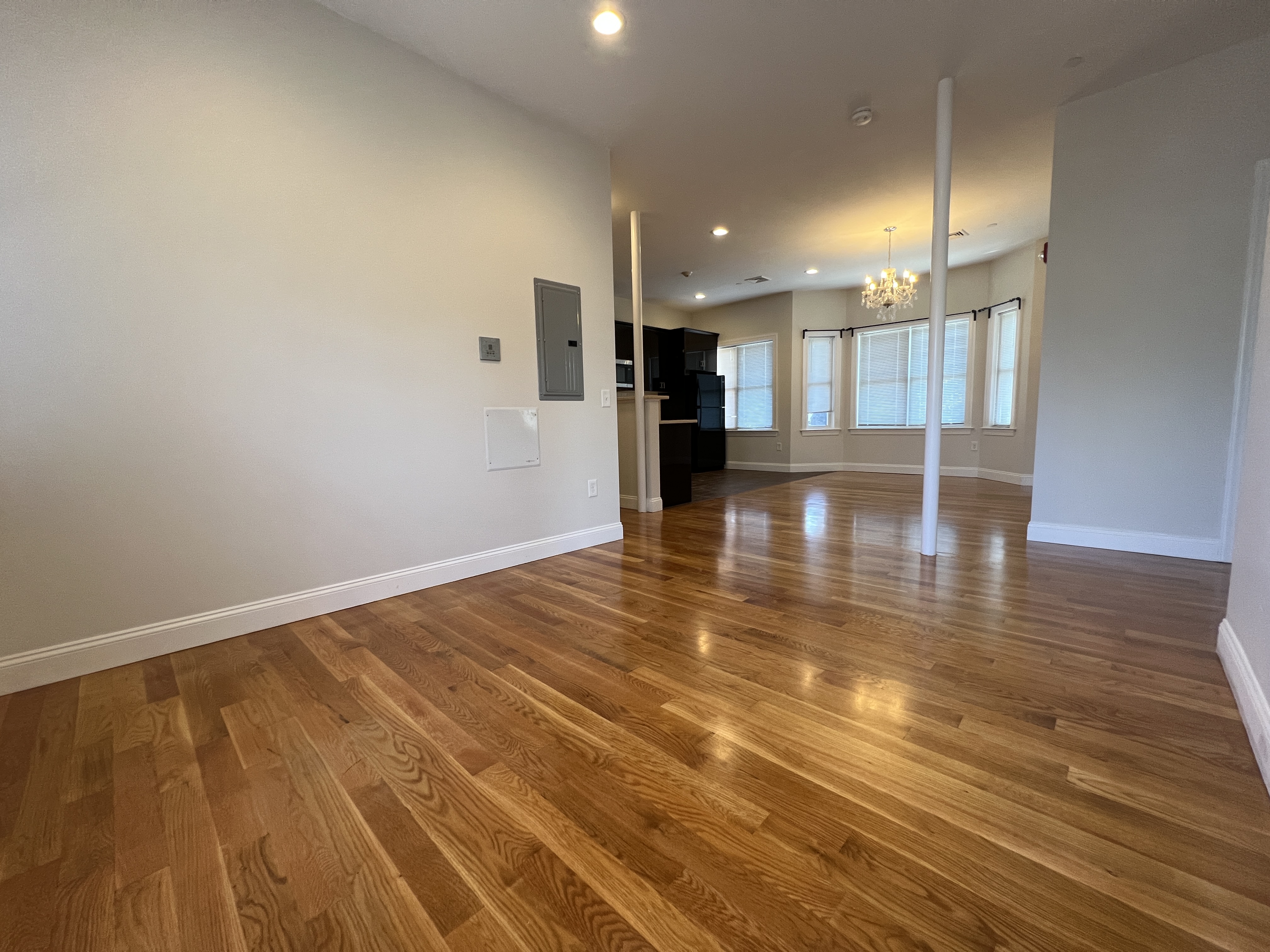 77 Newbury Ave, Quincy