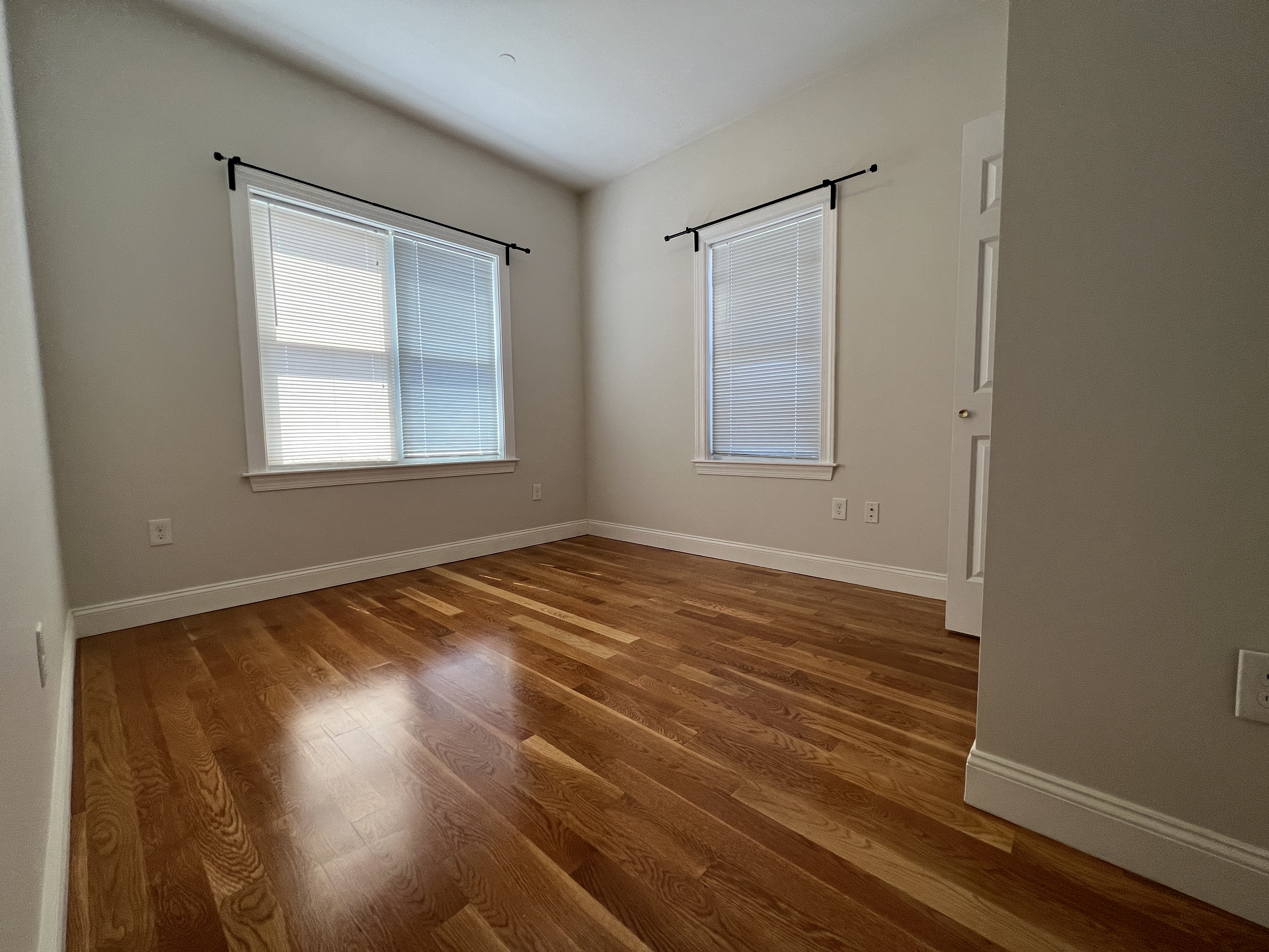 77 Newbury Ave, Quincy