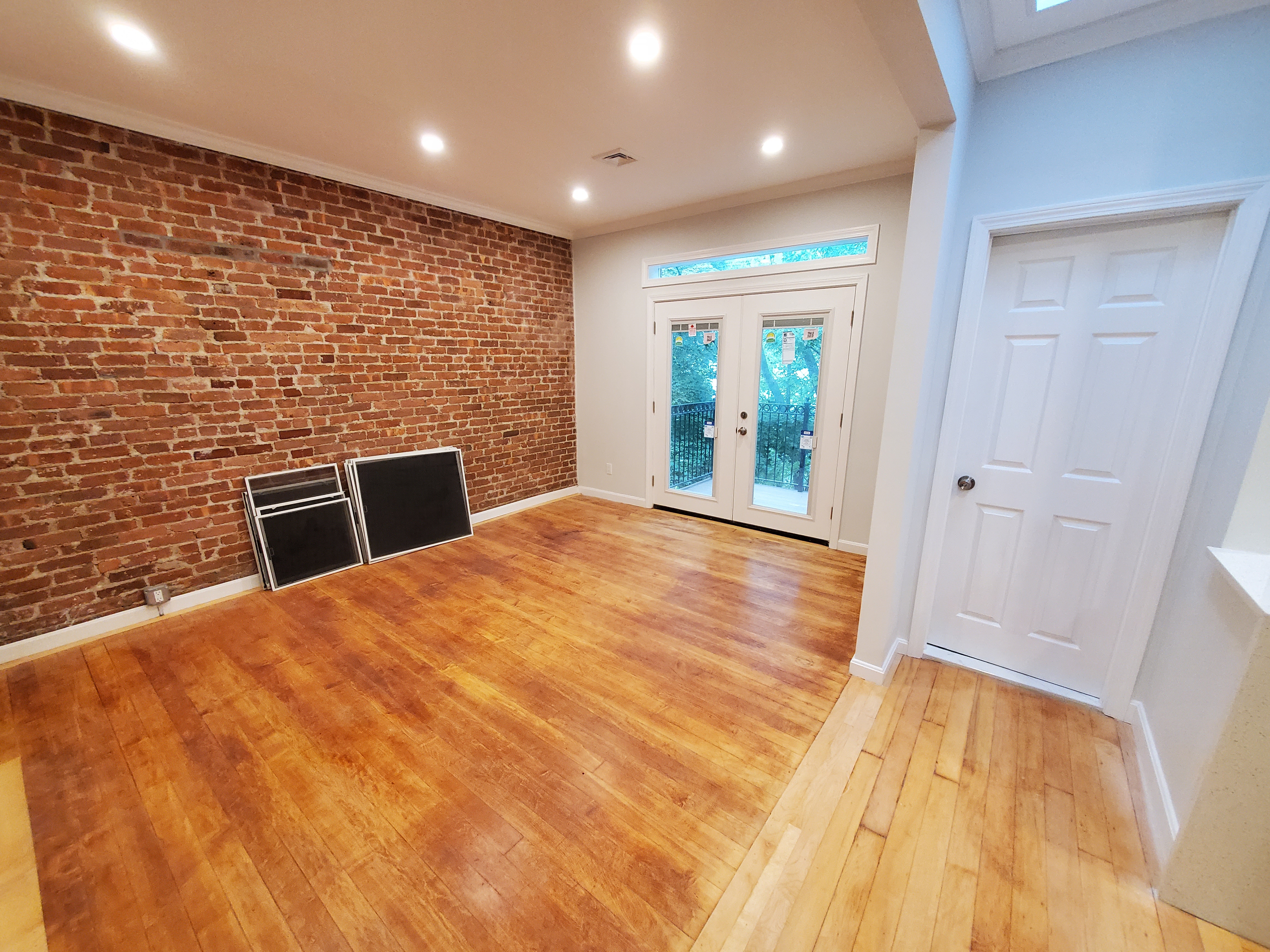 1741 Commonwealth Ave, Brighton