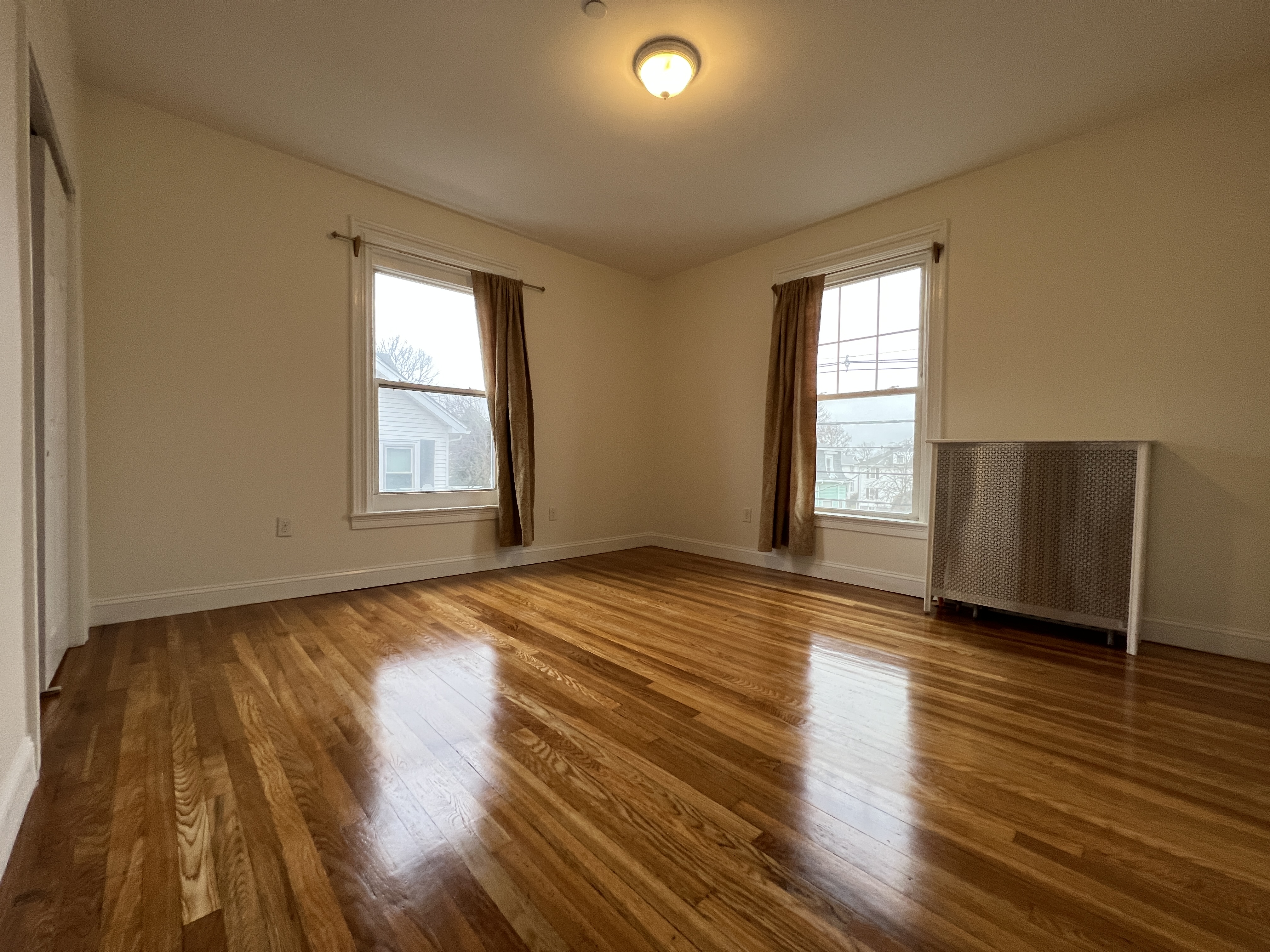 54 Walker St, Quincy