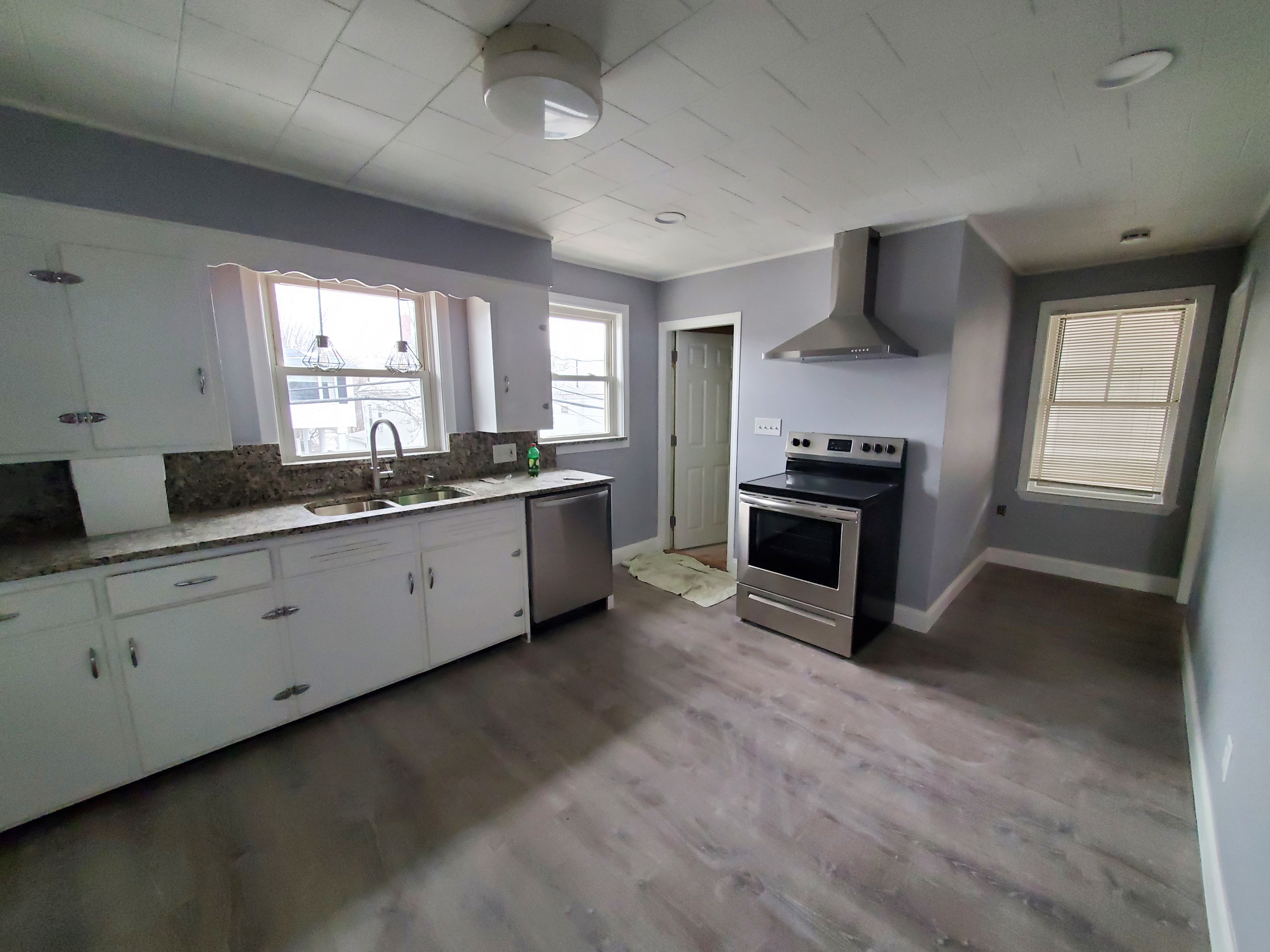 39 Albion St, Medford