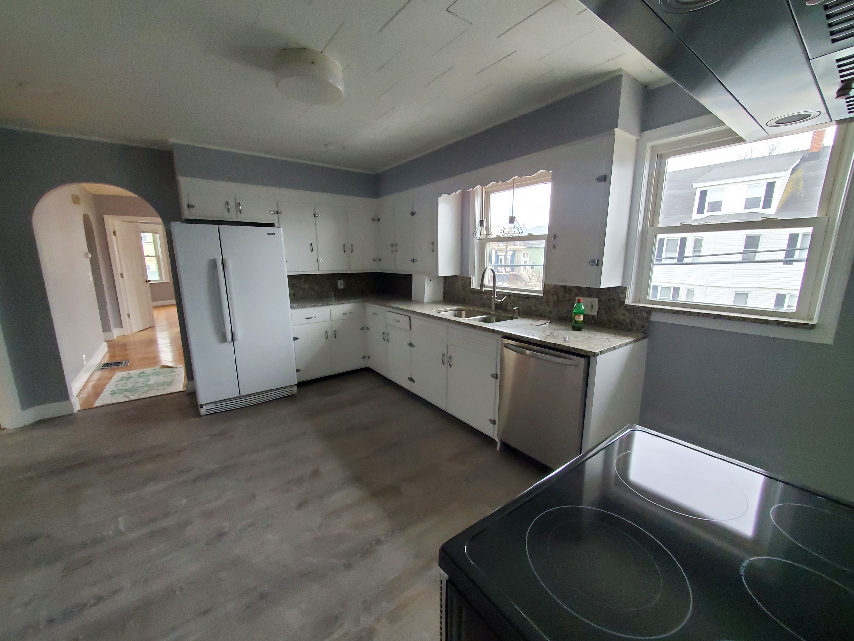 39 Albion St, Medford