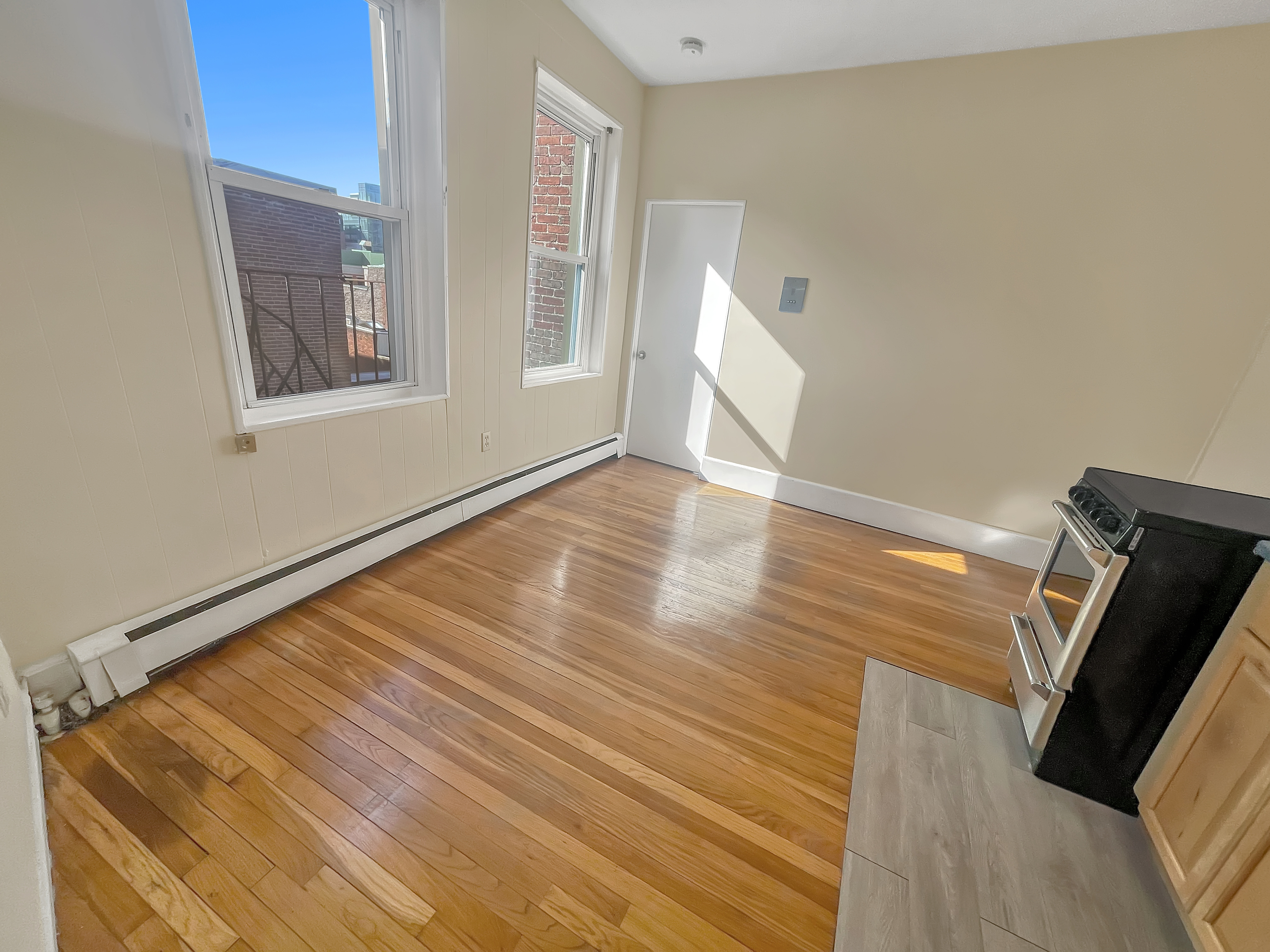 27 Phillips St, Beacon Hill