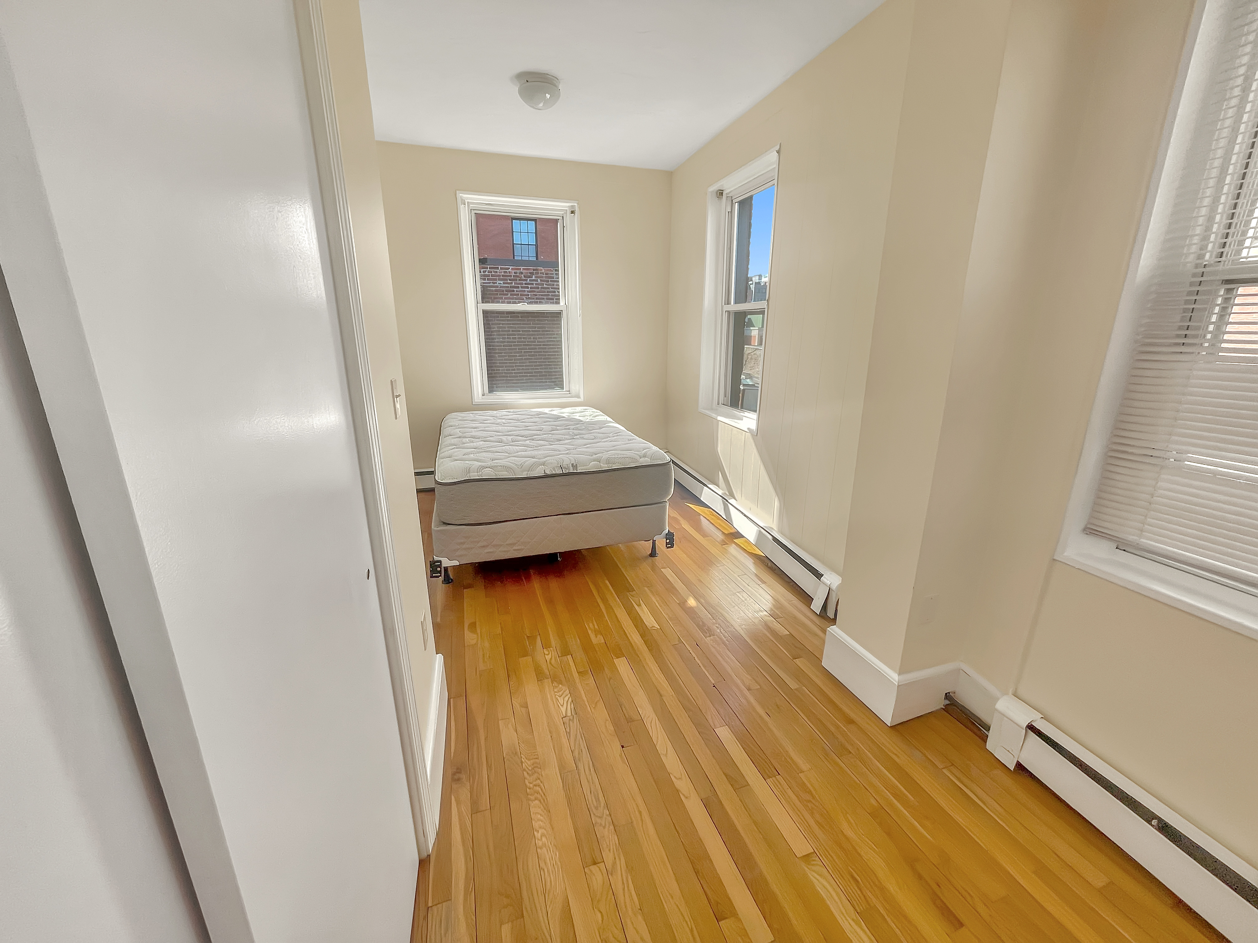 27 Phillips St, Beacon Hill