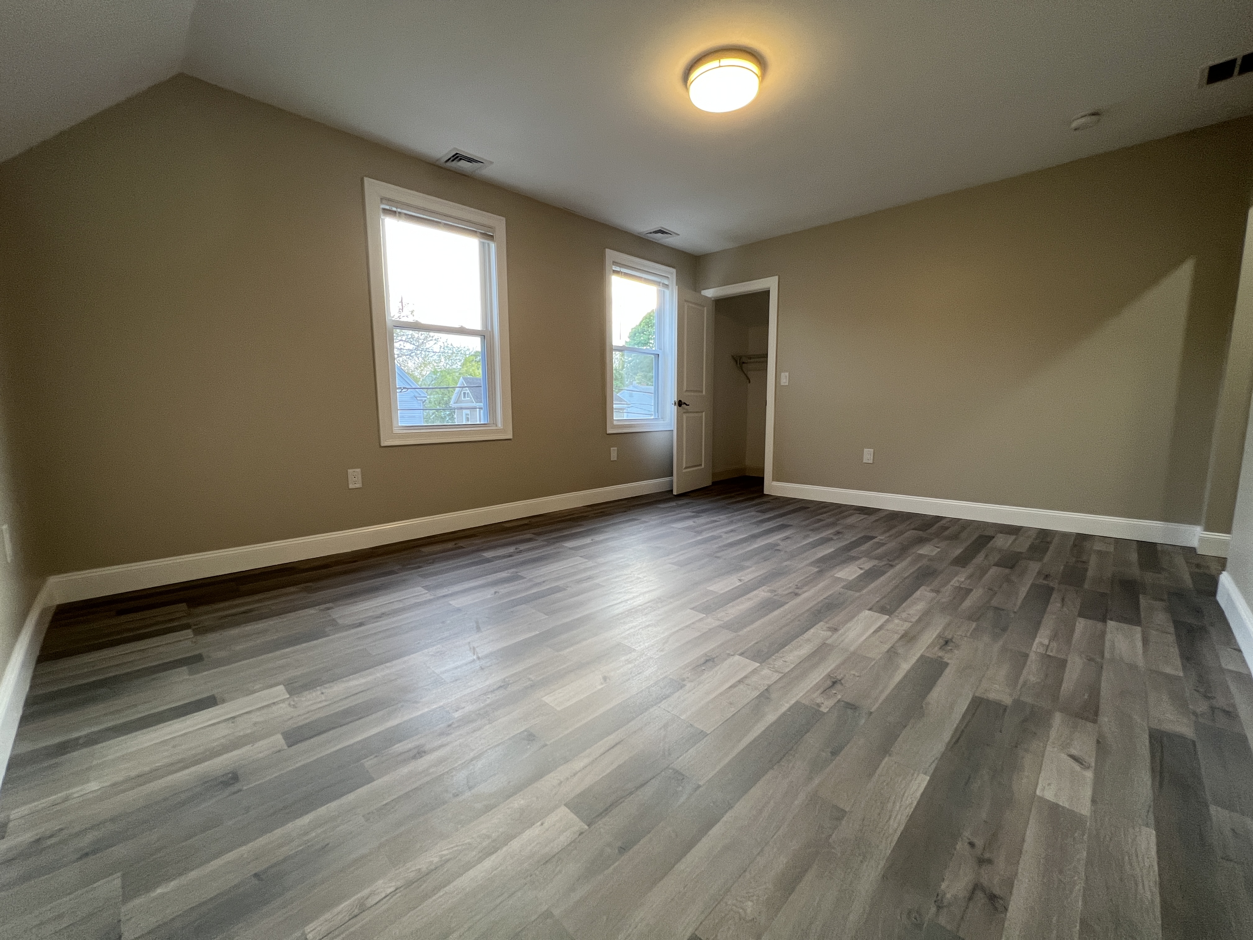 324 Farrington St, Quincy