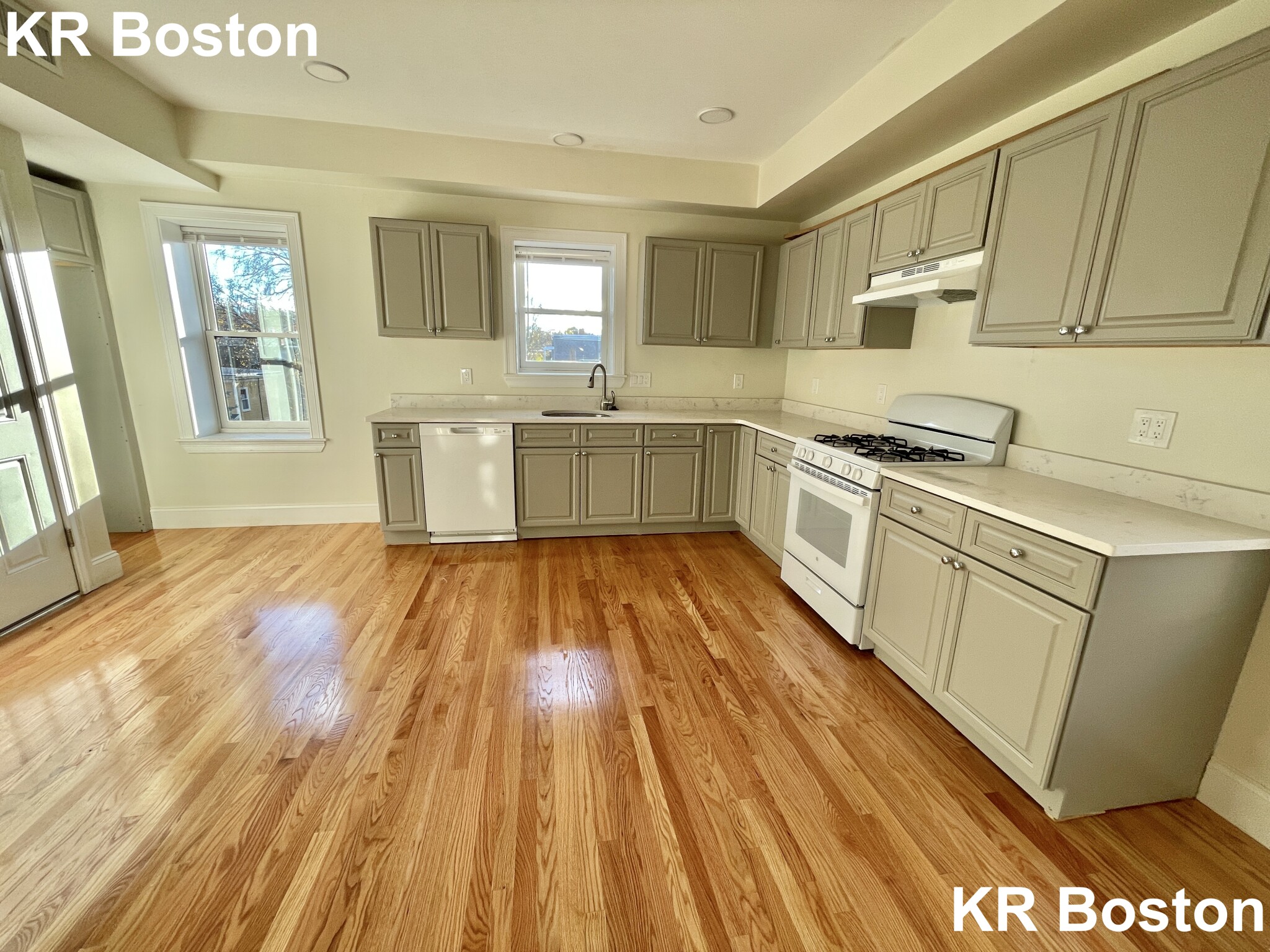 2028 Massachusetts Ave, North Cambridge