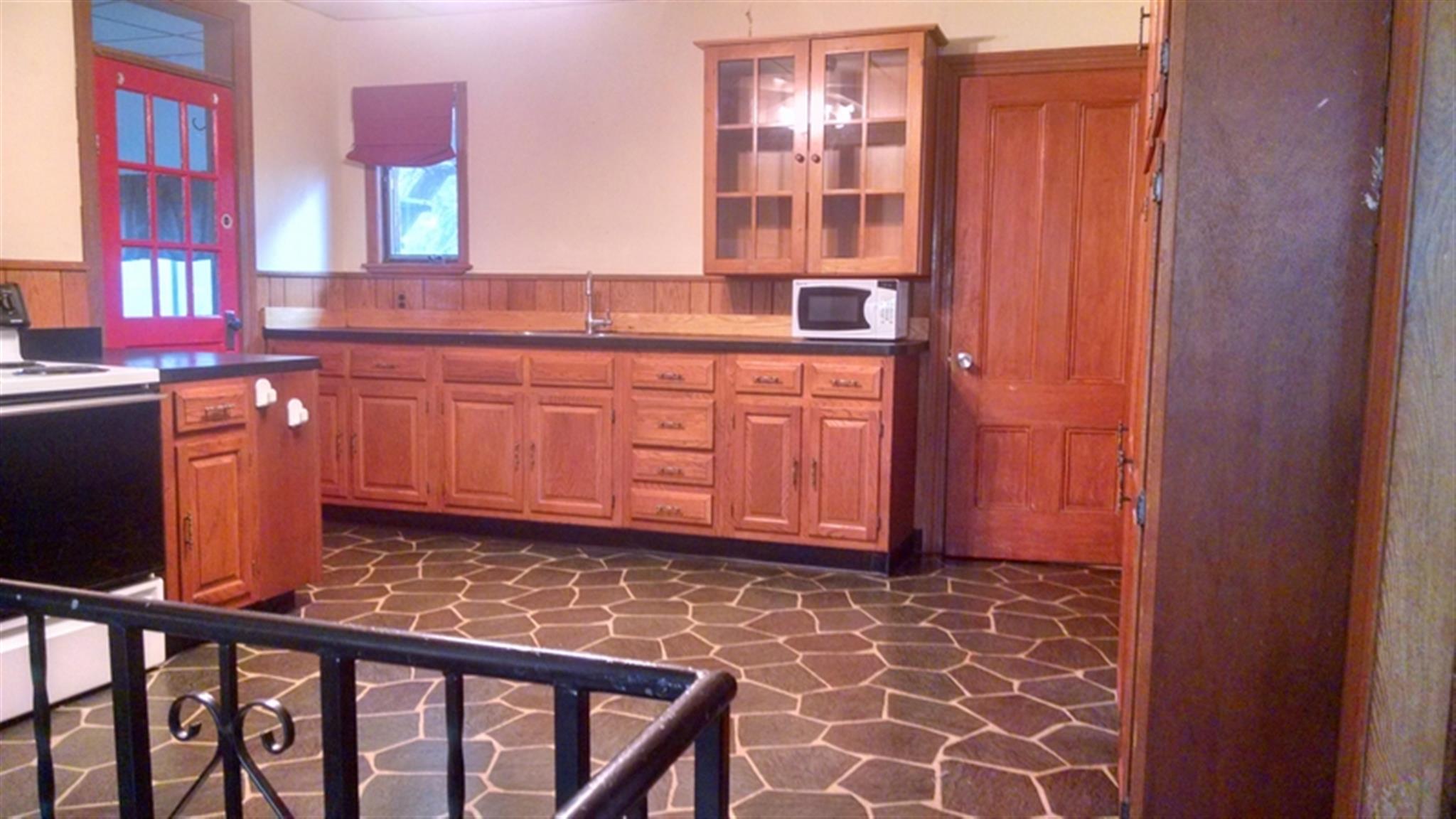 74 Dover St, Davis Square