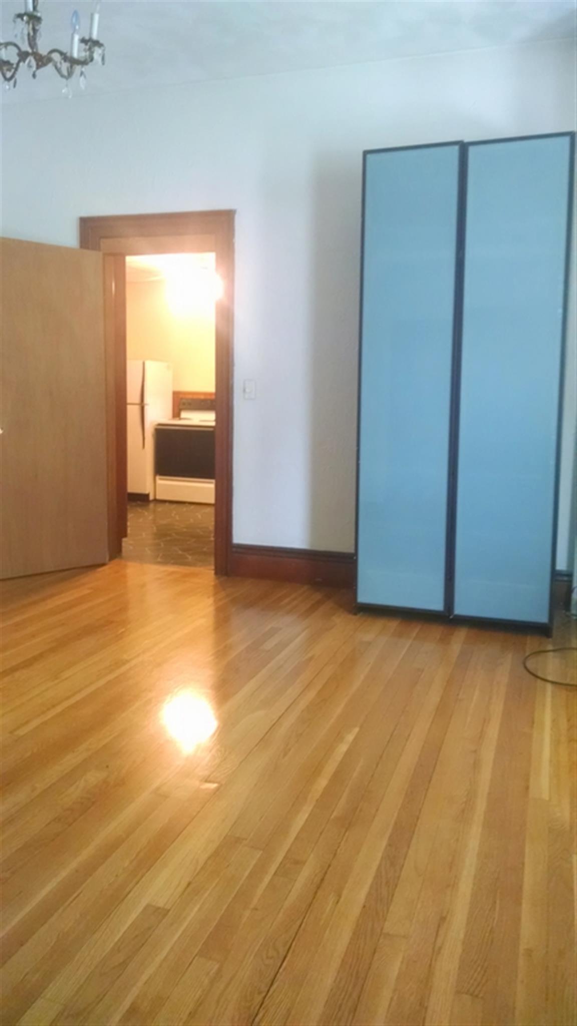 74 Dover St, Davis Square