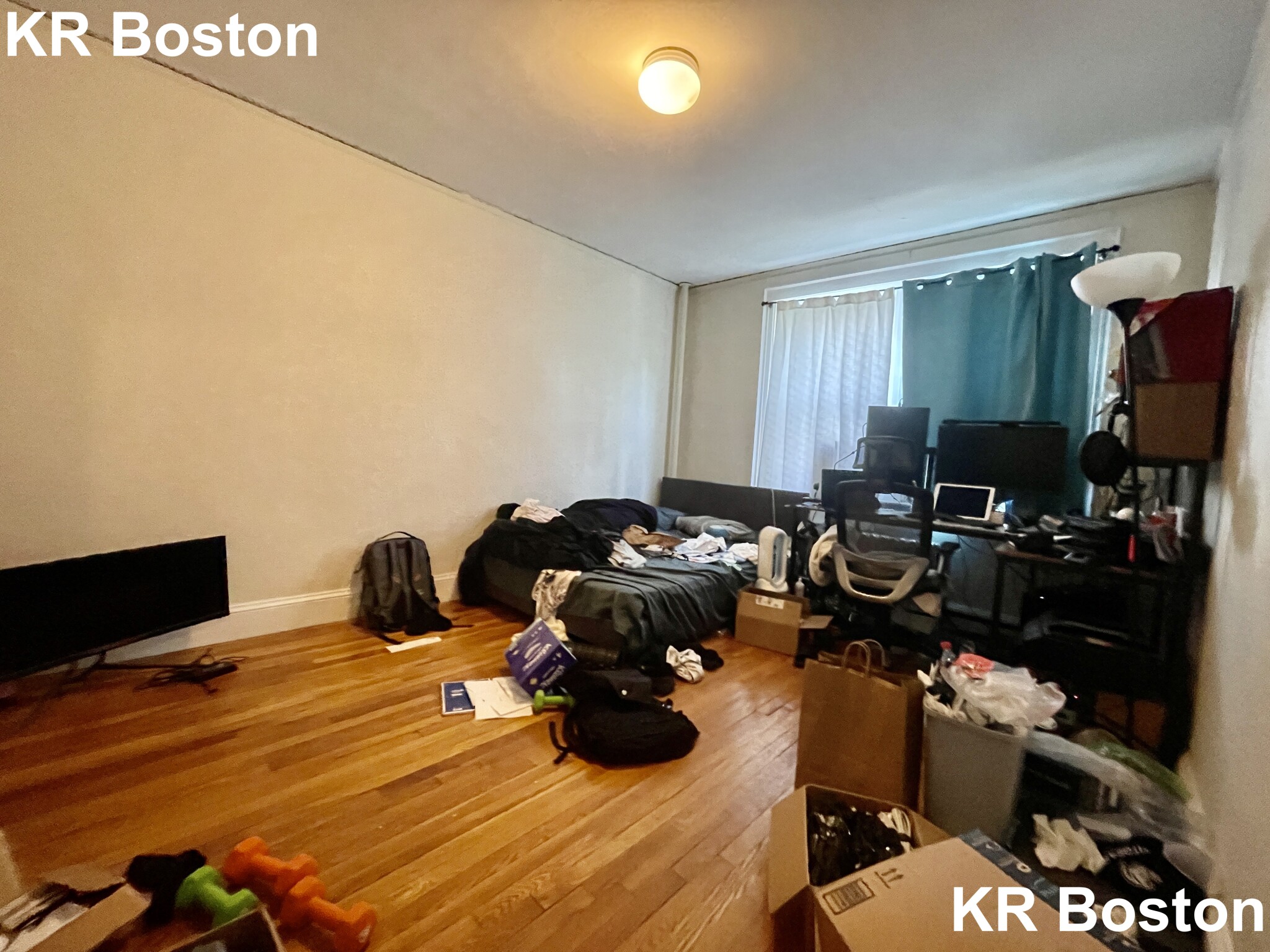 2045 Commonwealth Ave,, Brighton