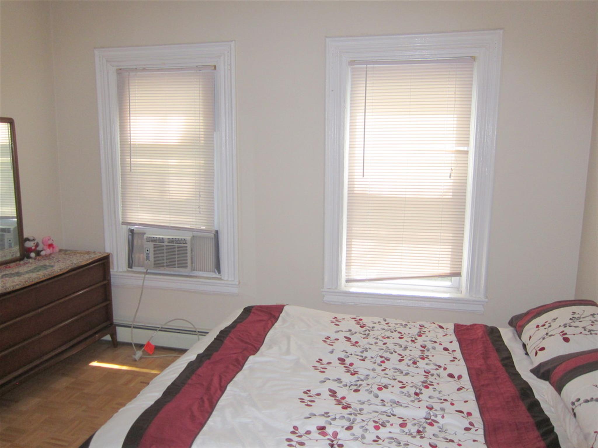 12 Evergreen Sq, Porter Square