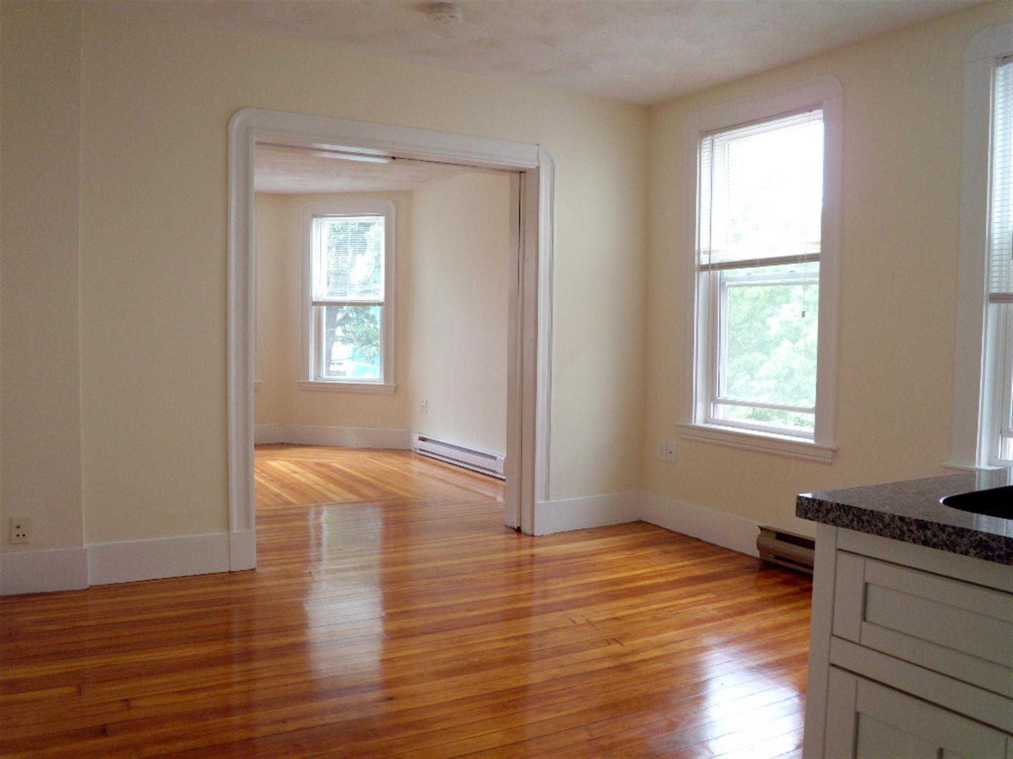 14 Garrison Ave, Teele Square