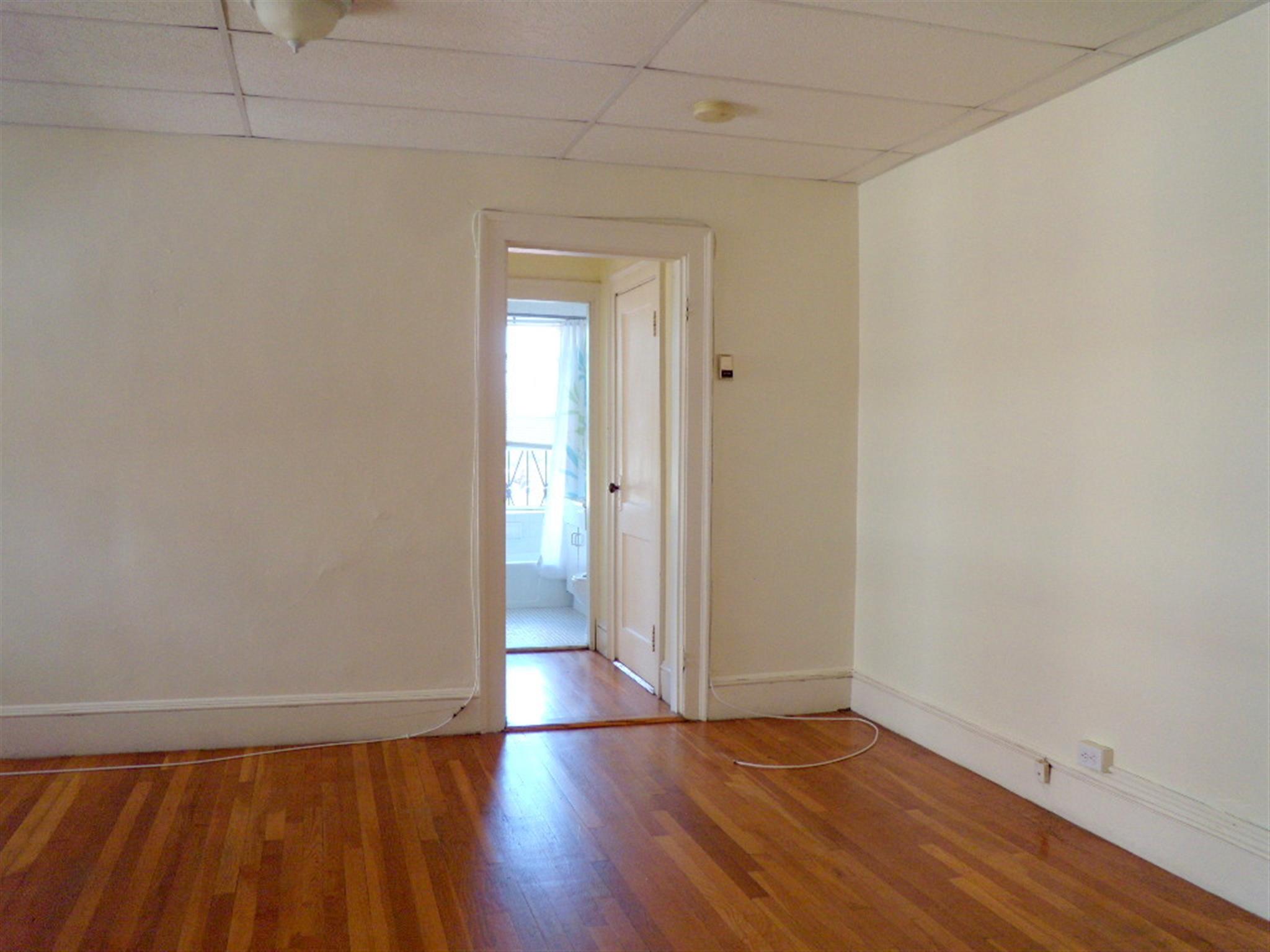 36 College Ave, Davis Square