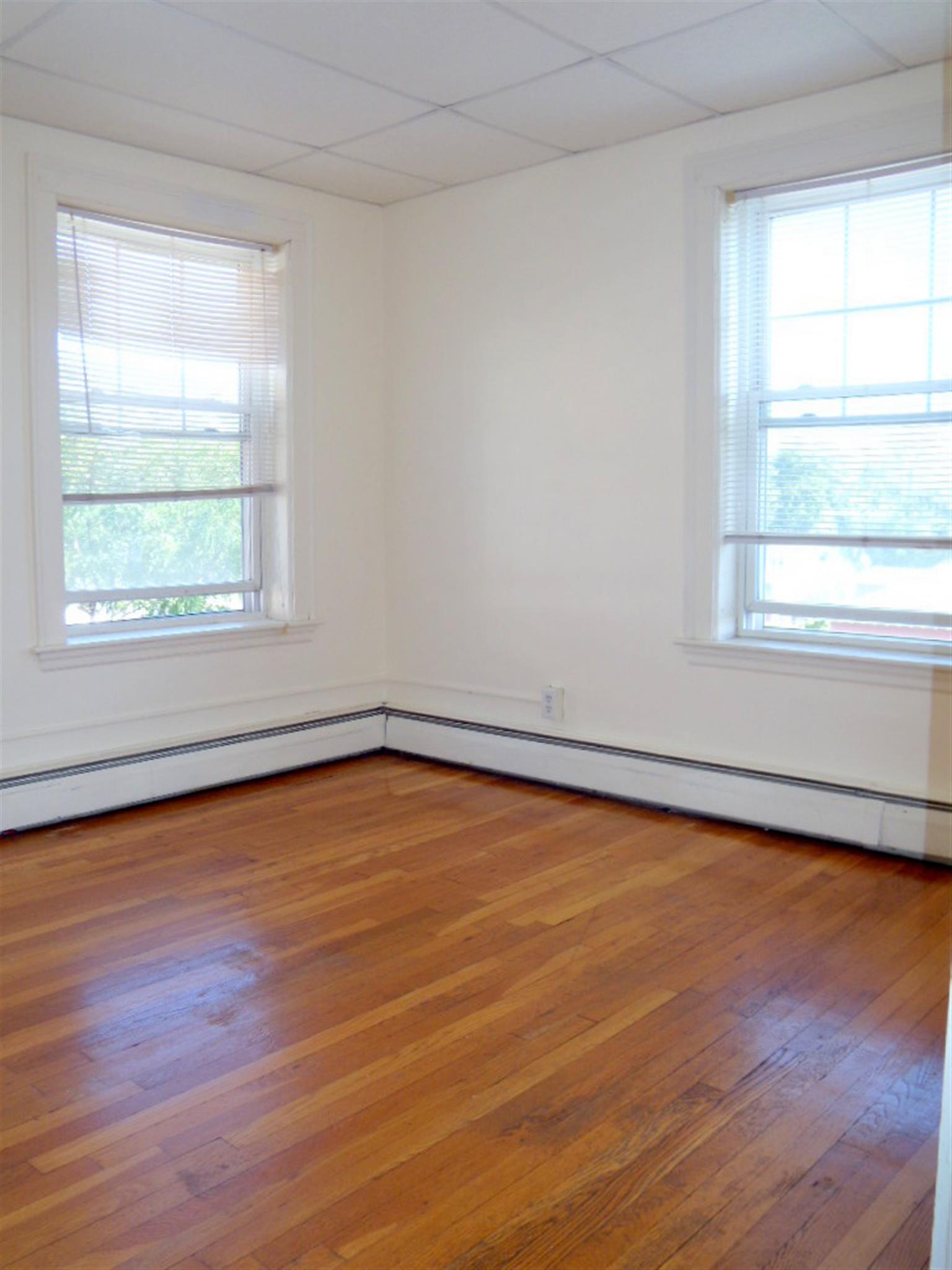 36 College Ave, Davis Square