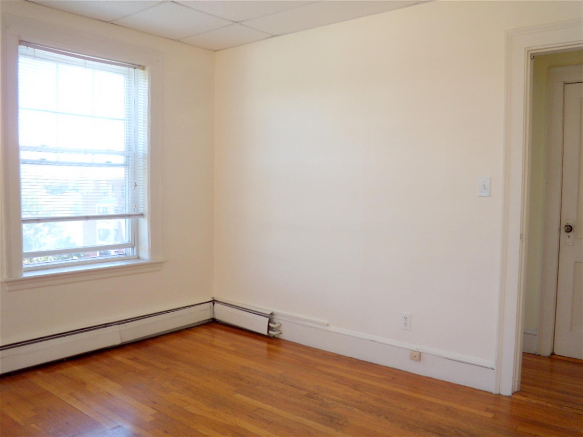 36 College Ave, Davis Square