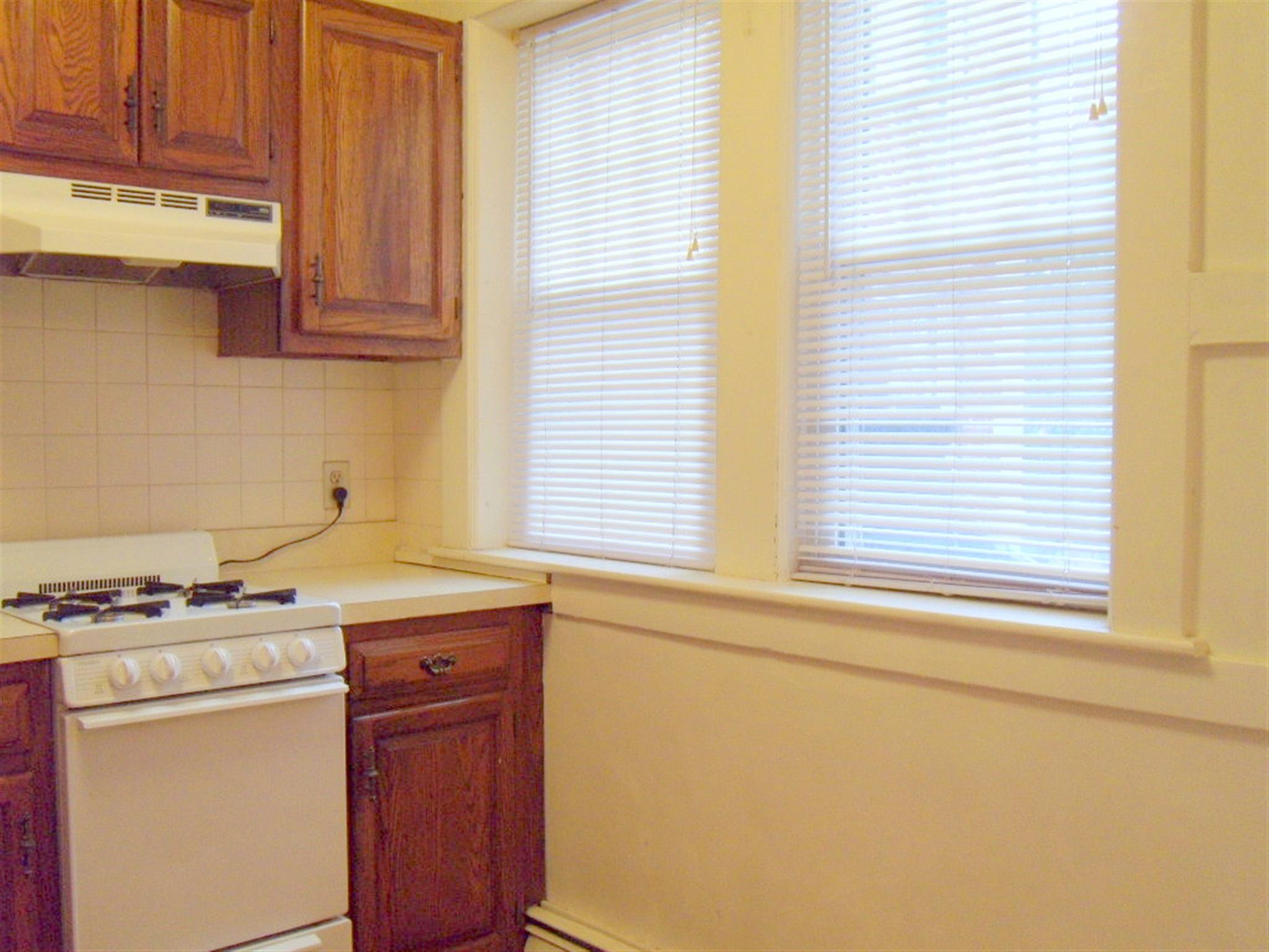 36 College Ave, Davis Square