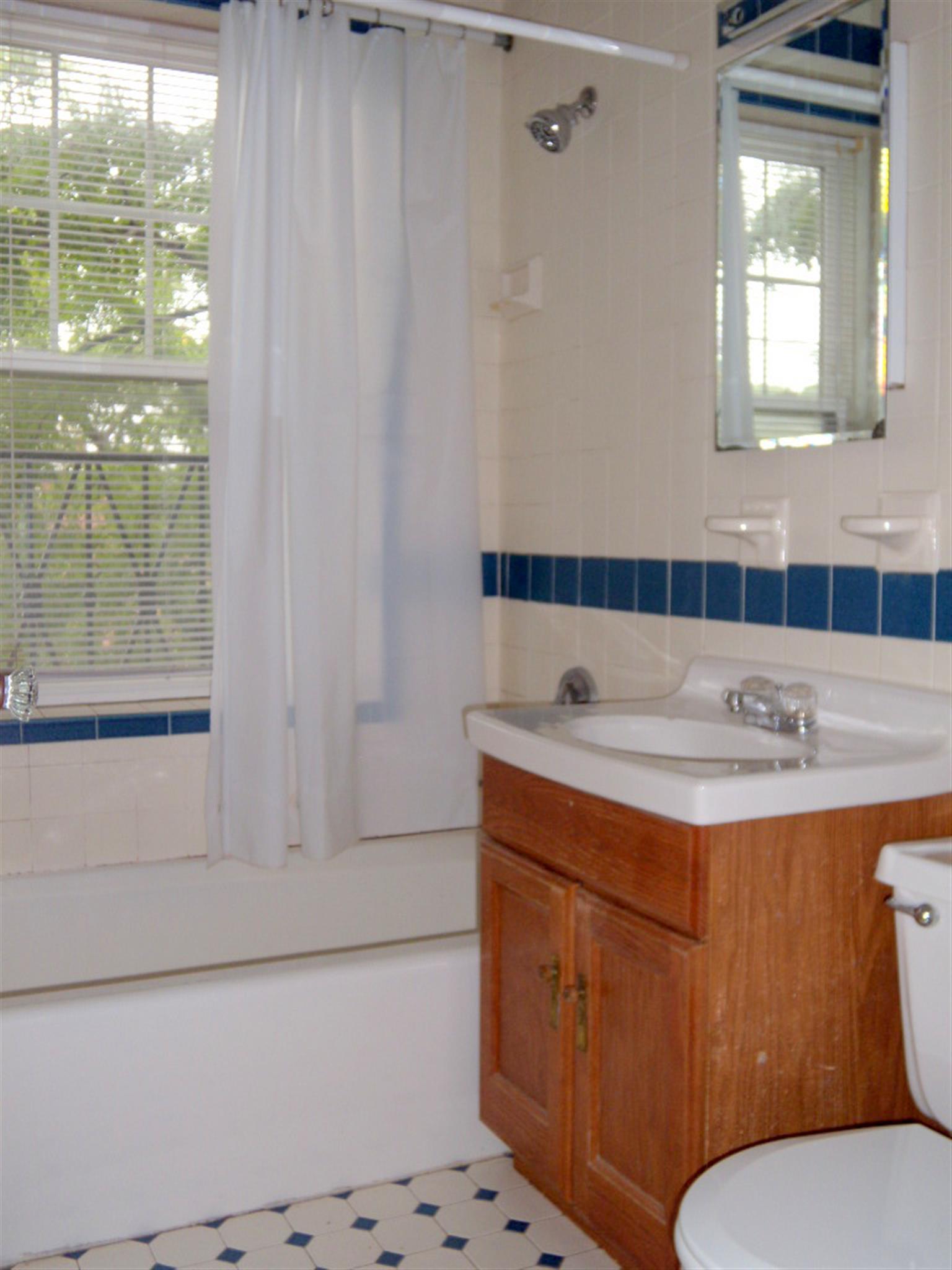 36 College Ave, Davis Square