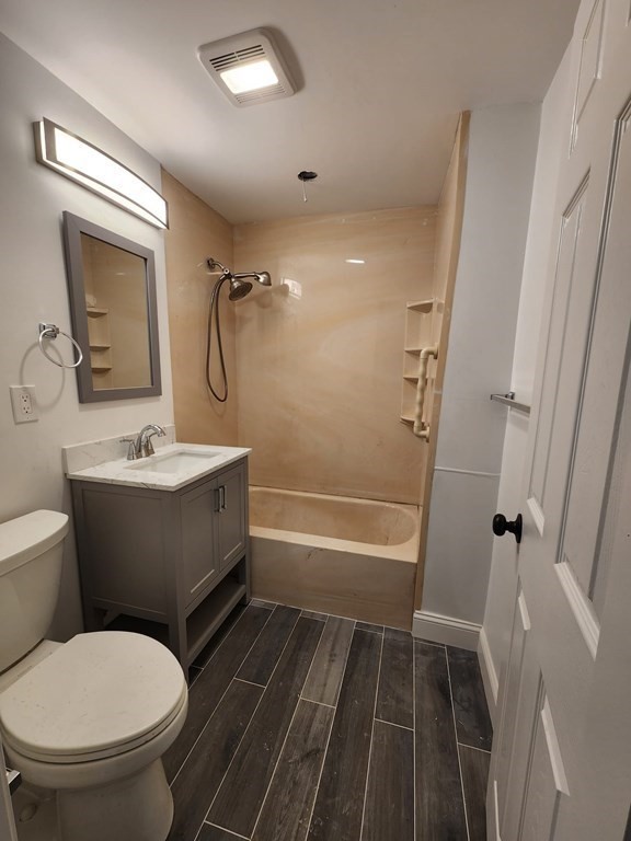 207 Athens St, South Boston