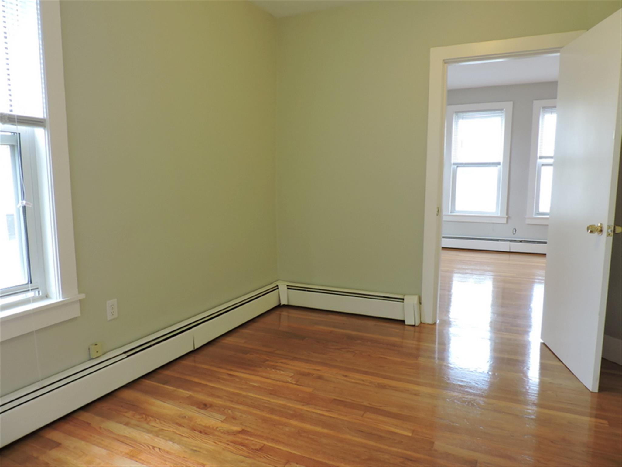 25 Elmer St, Riverside