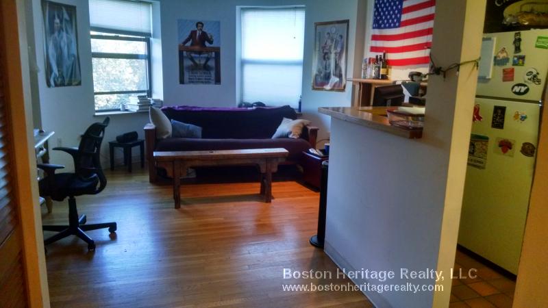 87 Gainsborough St, Fenway