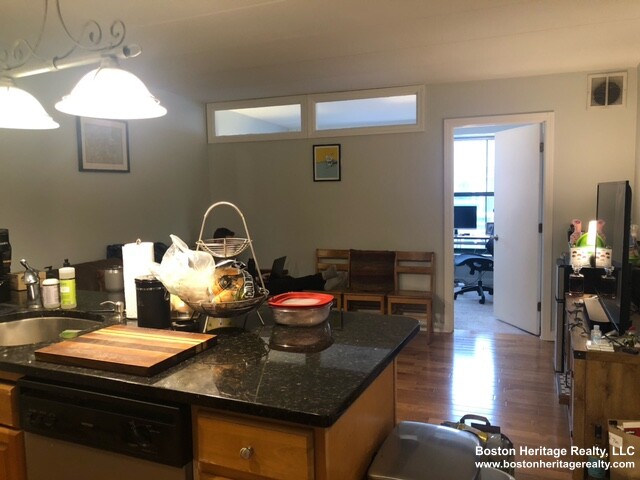 3 Douglas Park, Fenway