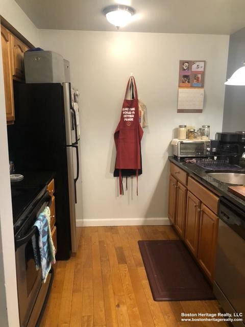 3 Douglas Park, Fenway