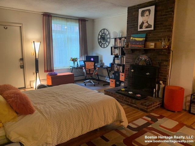 240 Marlborough St, Back Bay