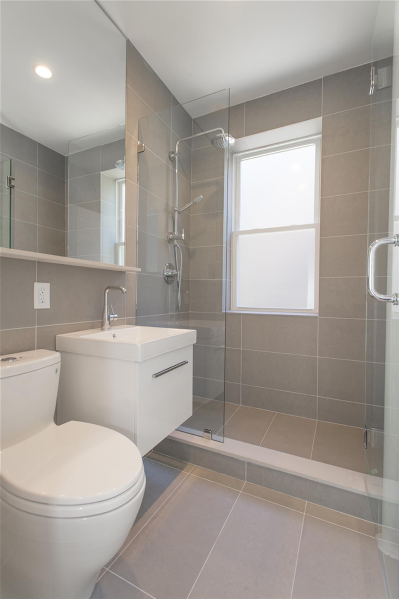 138 Highland Ave, Prospect Hill