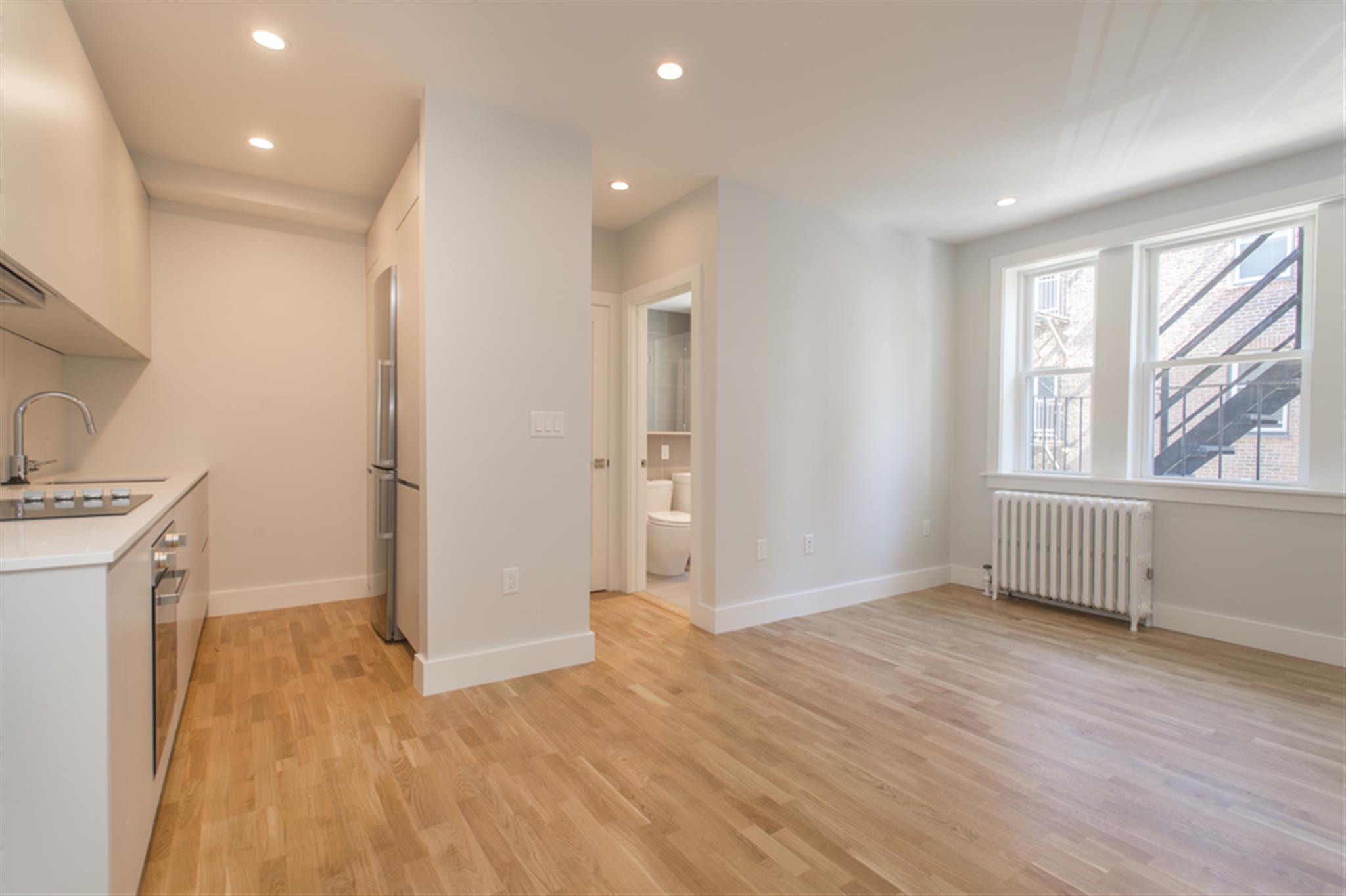 138 Highland Ave, Prospect Hill