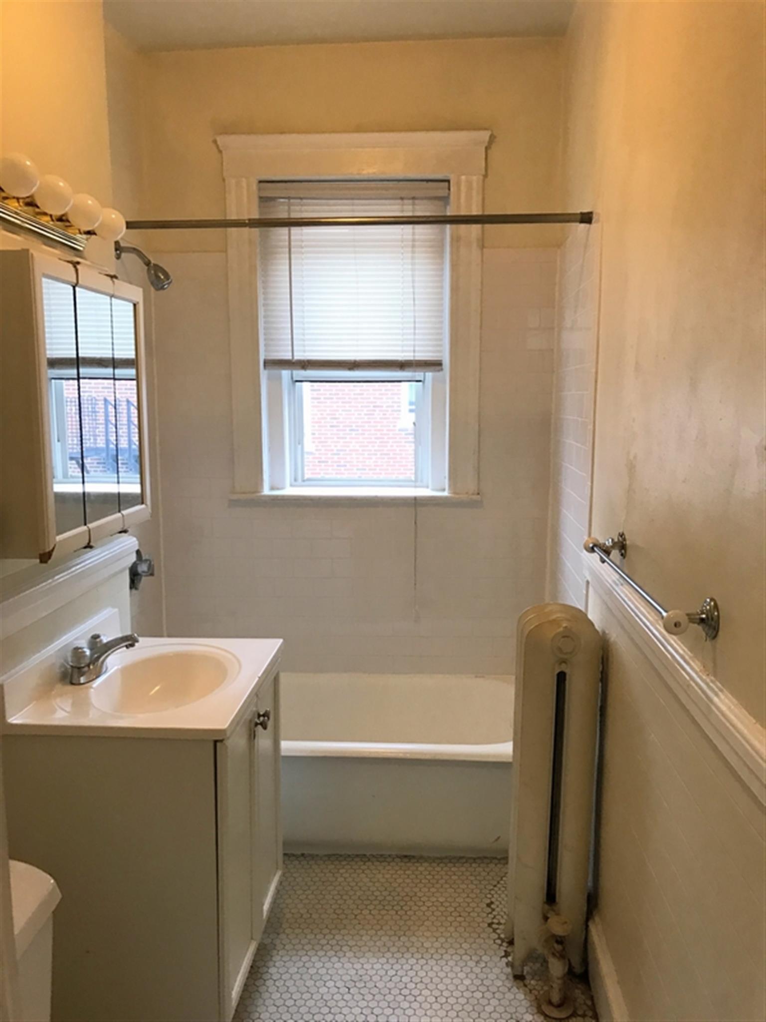 6 Agassiz St, Neighborhood Nine