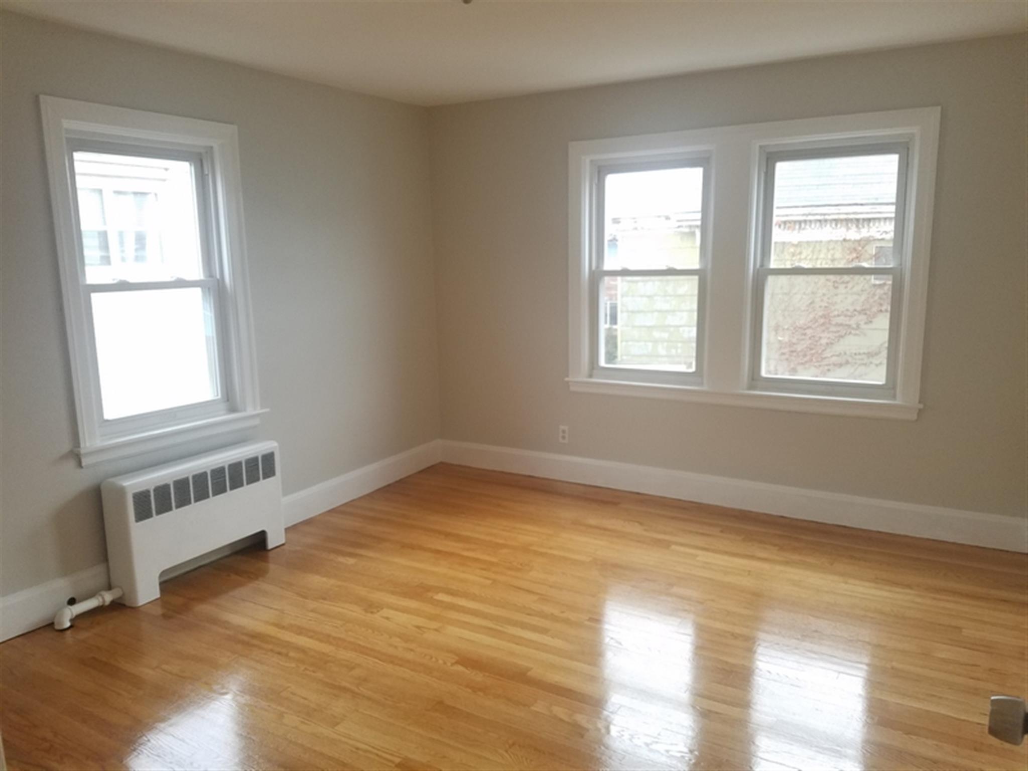 8 Fiske Ave, Magoun Square